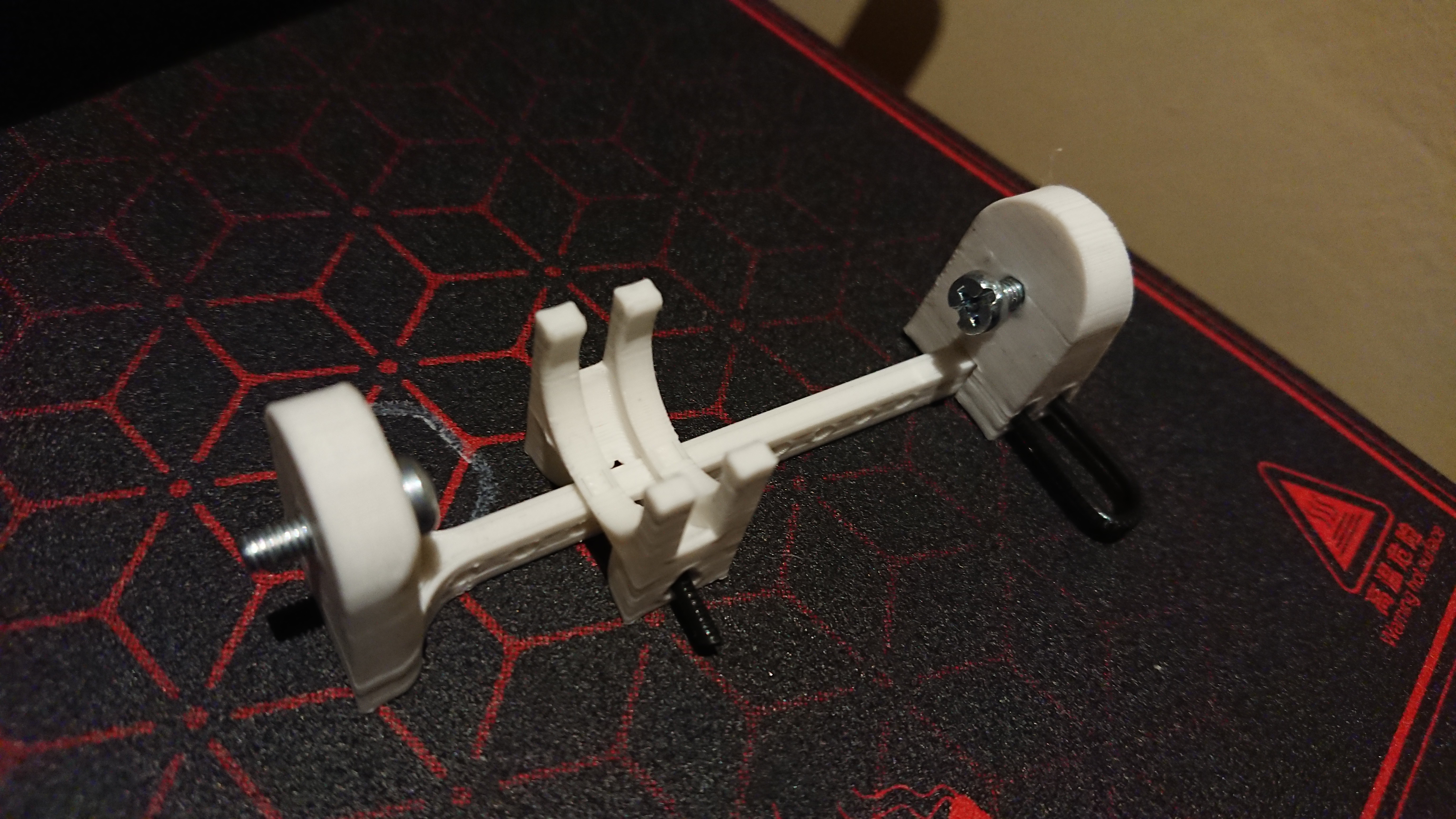 Miniatura 4 do modelo 3D Universal prototyping battery stand