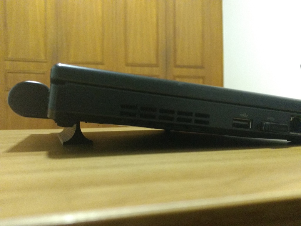 Thin laptop stand