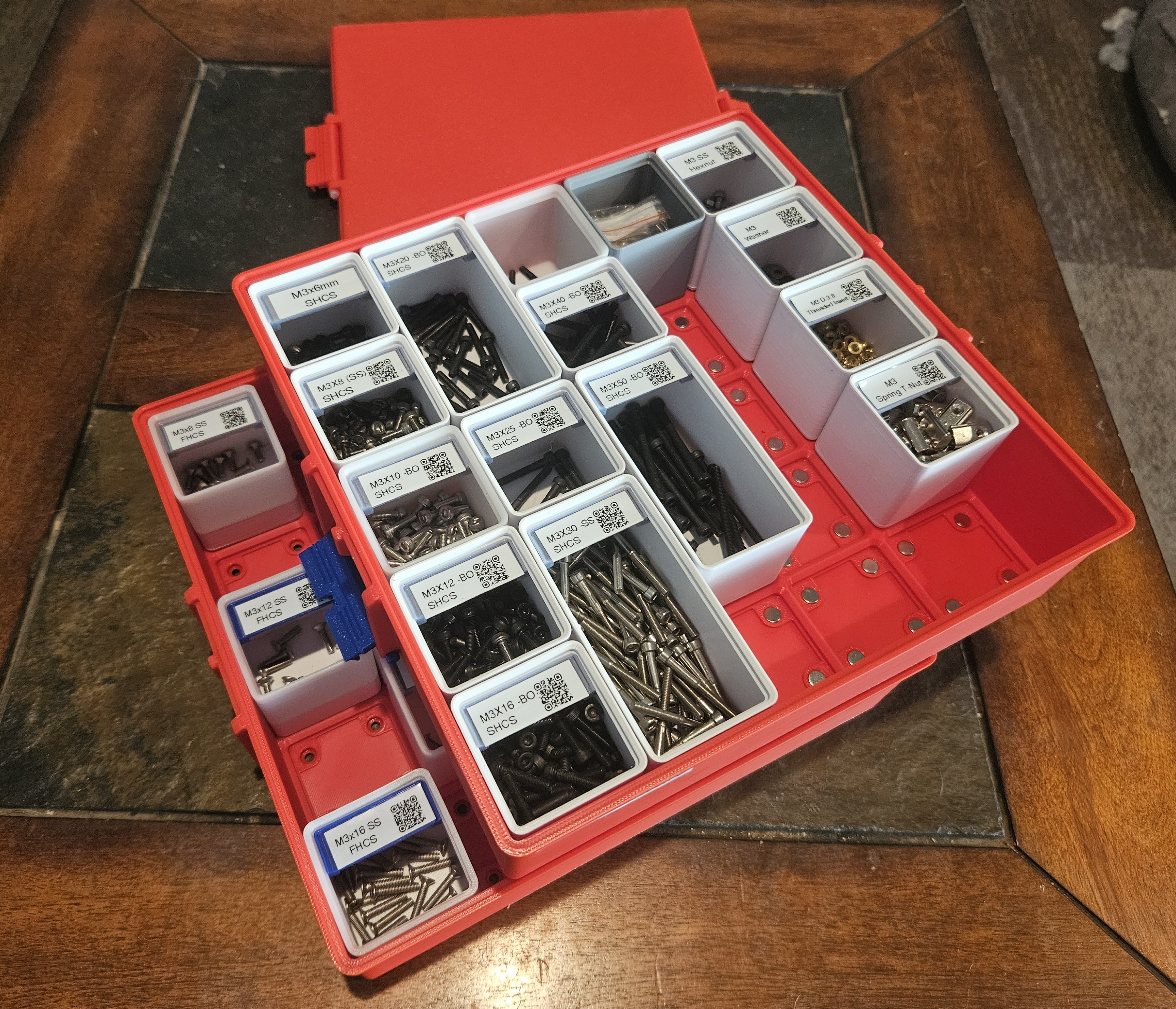 Miniatura 2 do modelo 3D Stackable Storage Box - Gridfinity 5x5 with Lid