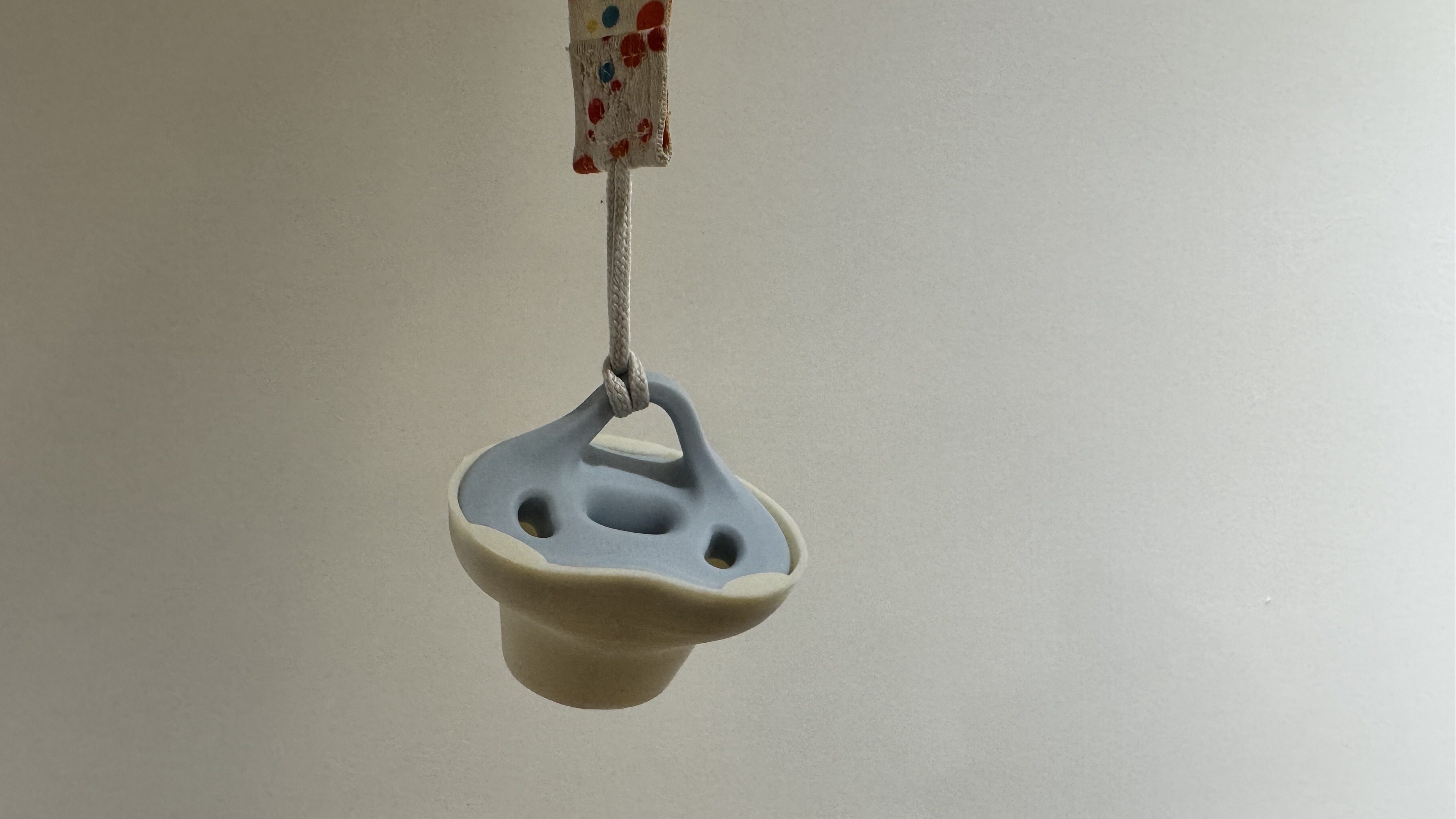 Moyuum pacifier cap