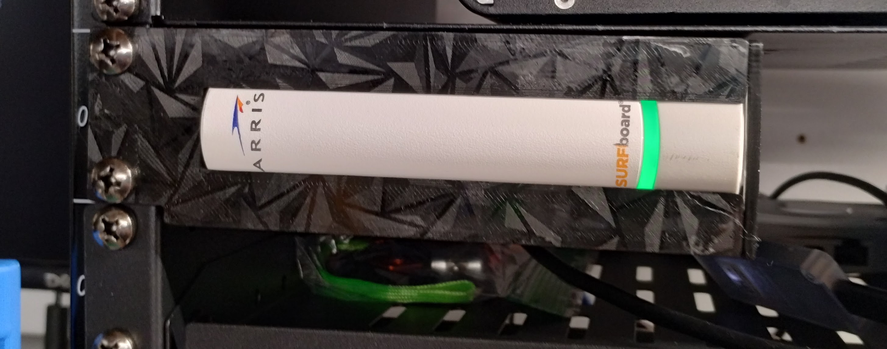 Arris Surfboard S33 rack mount bracket by TreoWayne Download free STL