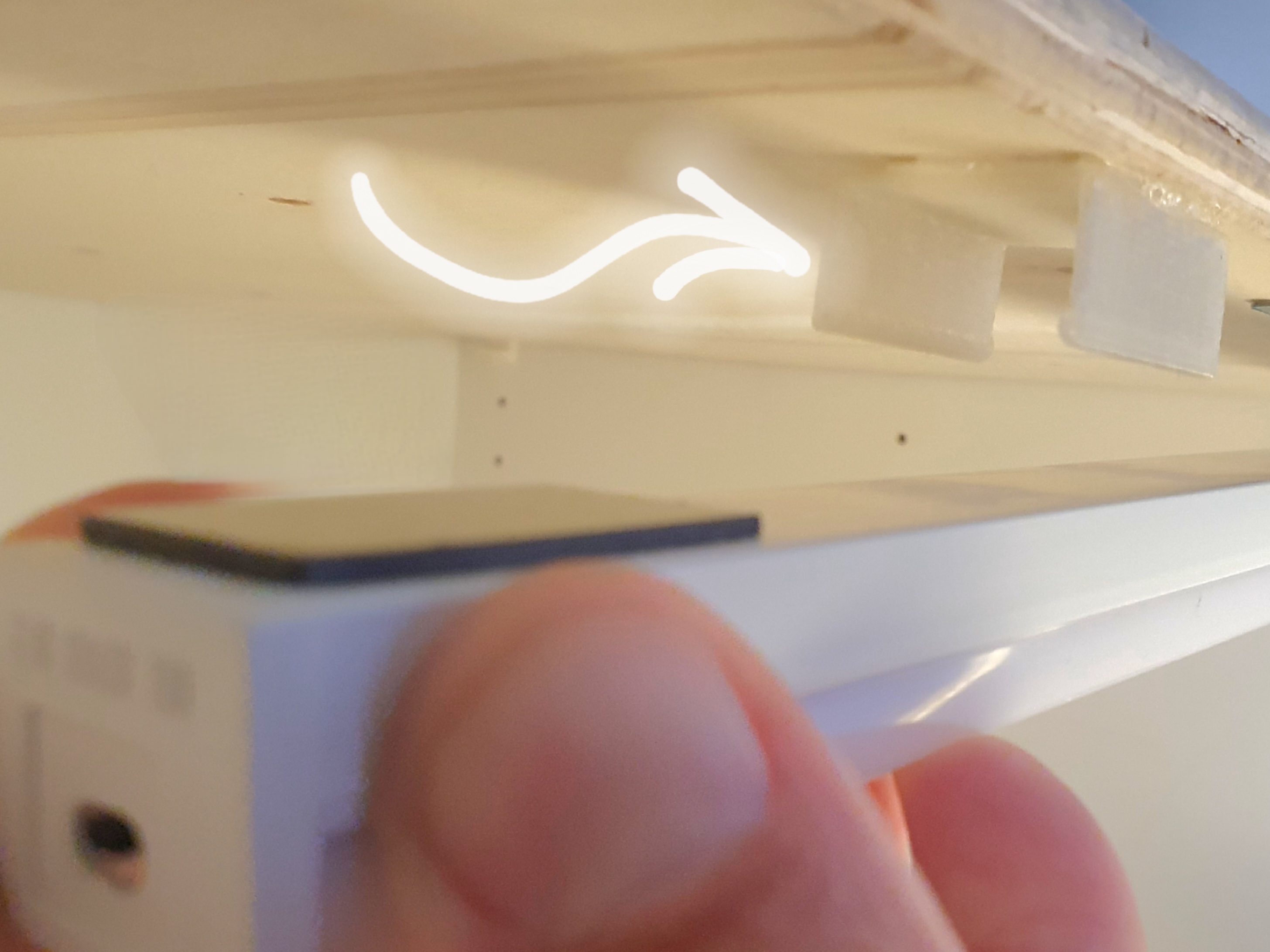 CLIP FOR BATTERY POWER LED LIGHT BAR AT A STRAIGHT (90°) ANGLE