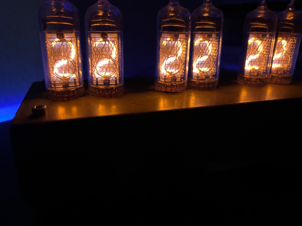 Miniatura 2 do modelo 3D Nixie-Clock Case