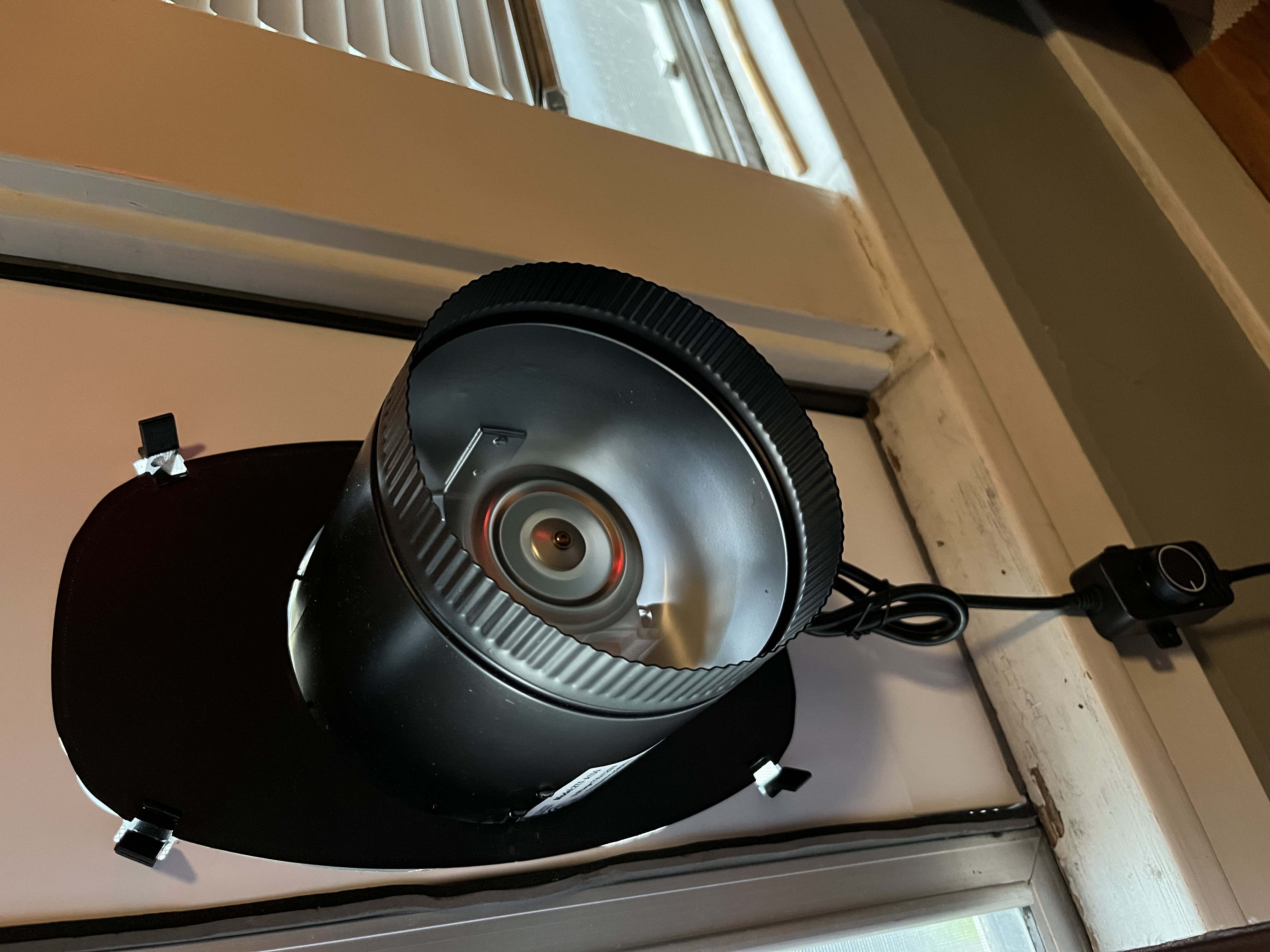 Portable AC window slider fan adapter