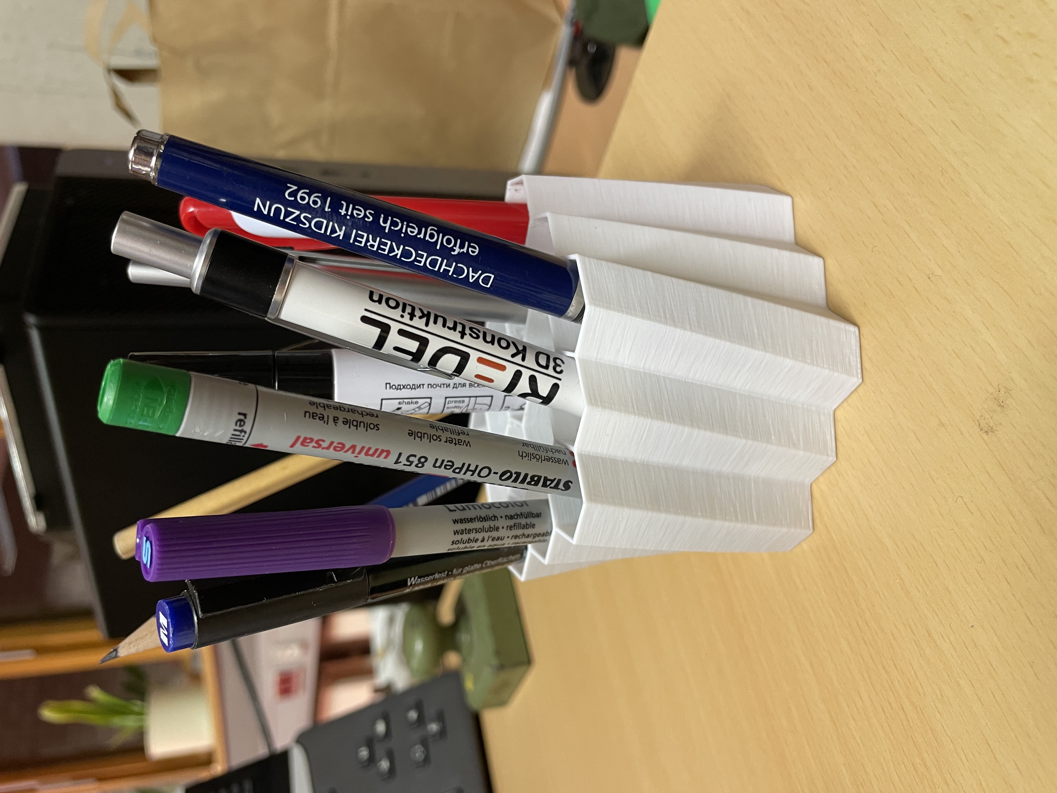 hexagon pen holder