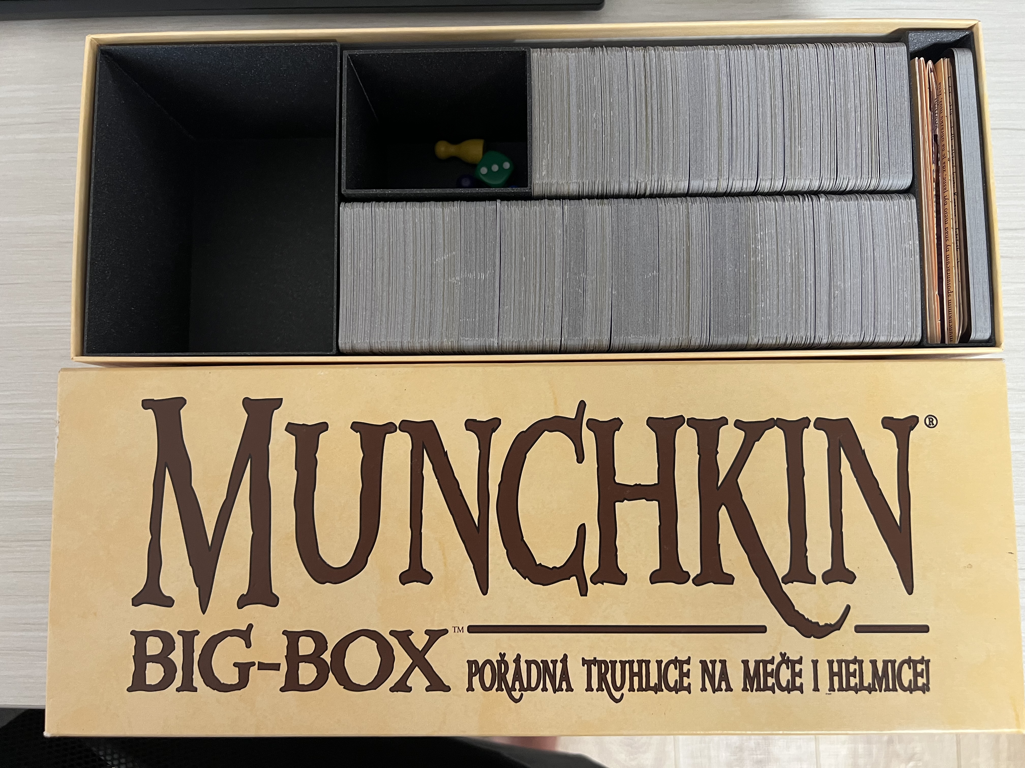 Munchkin Big Box insert