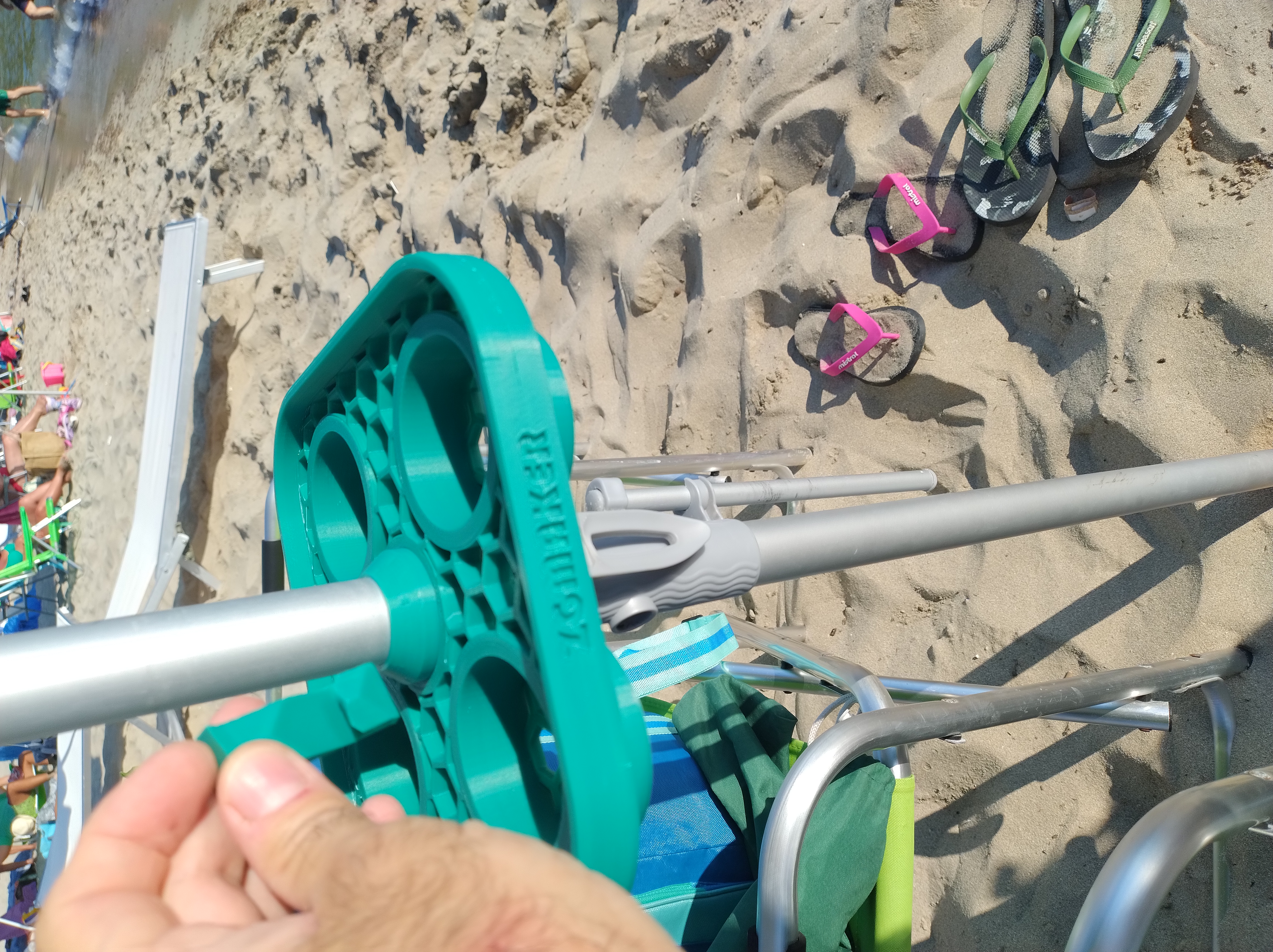 Miniatura 4 do modelo 3D Table beach umbrella
