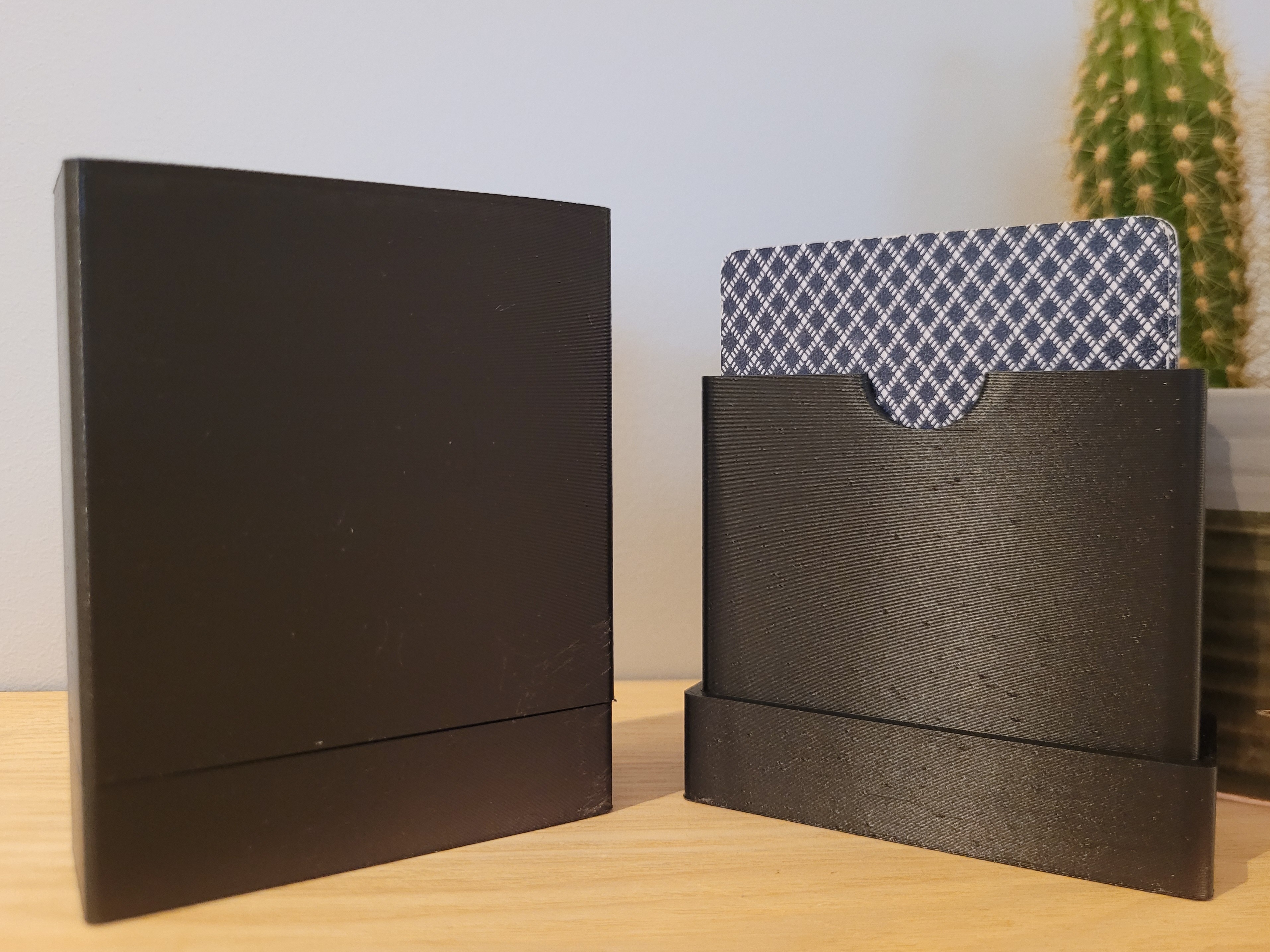 Smooth Cards Case (Backpack proof)