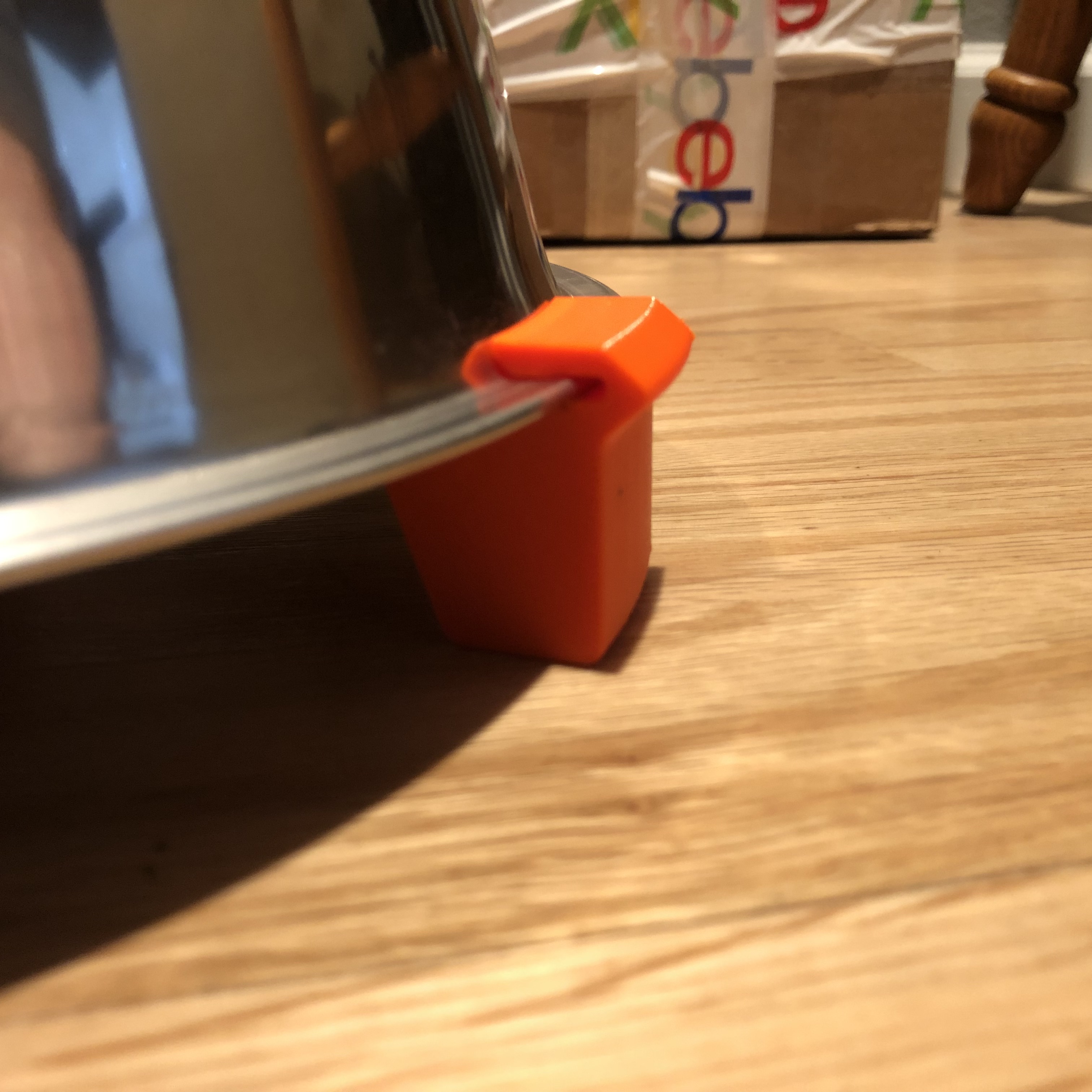 Simple Dog Bowl Riser — thumbnail 3