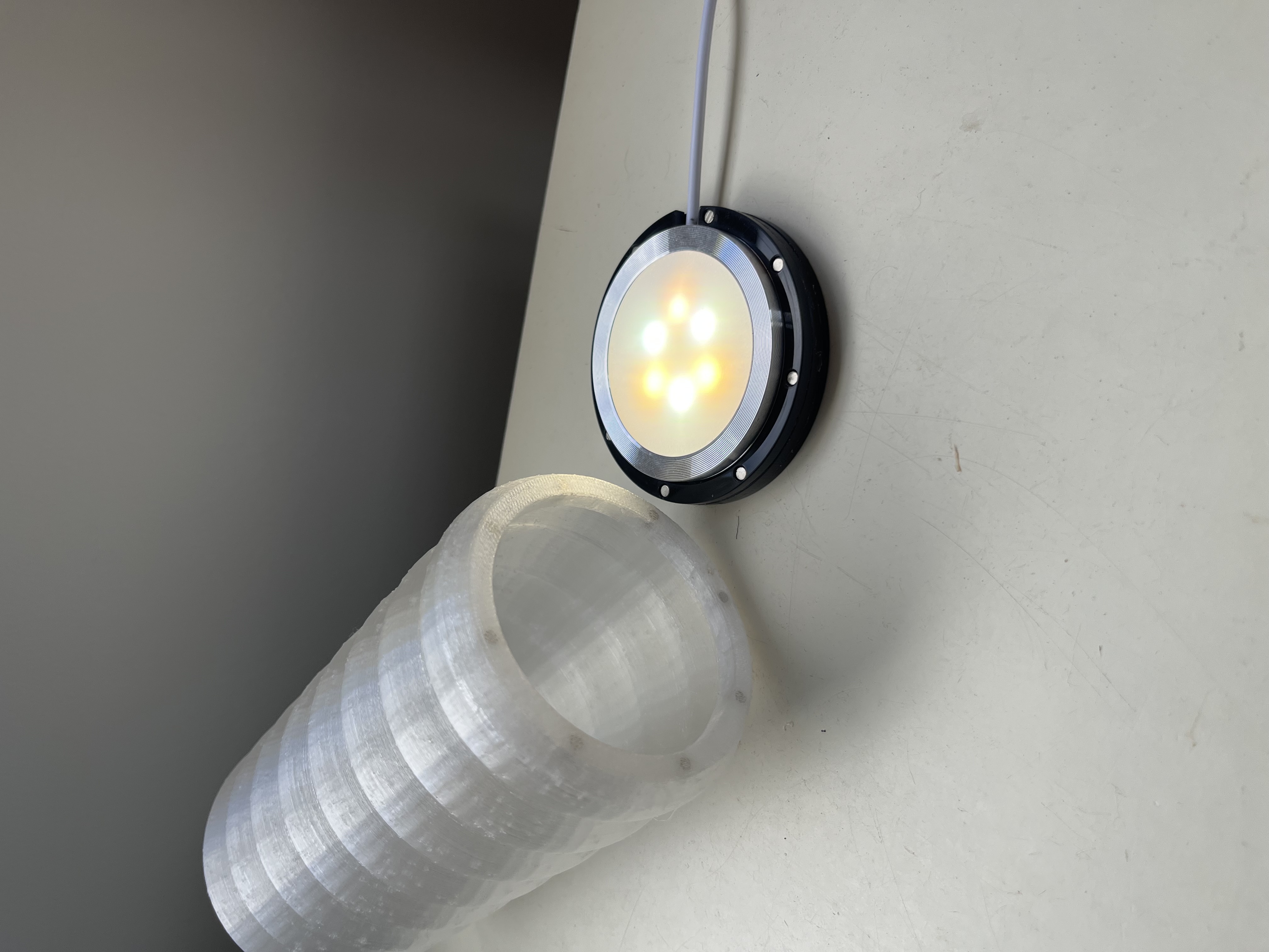Bedside Lamp — thumbnail 4