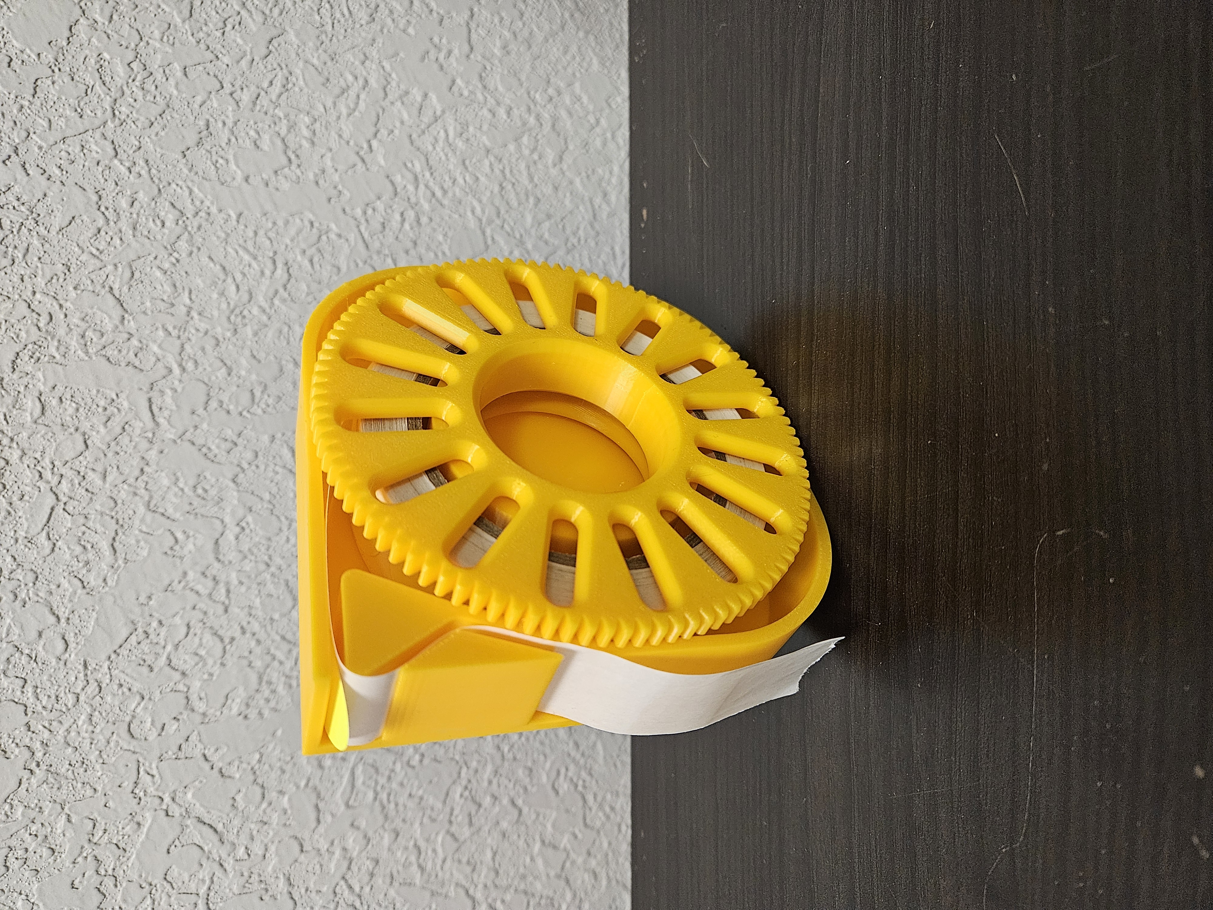 Sticker Dispenser - ULINE 1" (1 inch diameter)