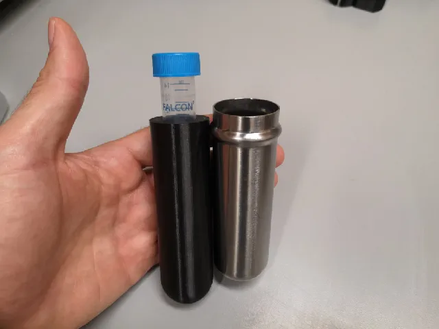 Centrifuge tube adapter (50 to 15 mL)