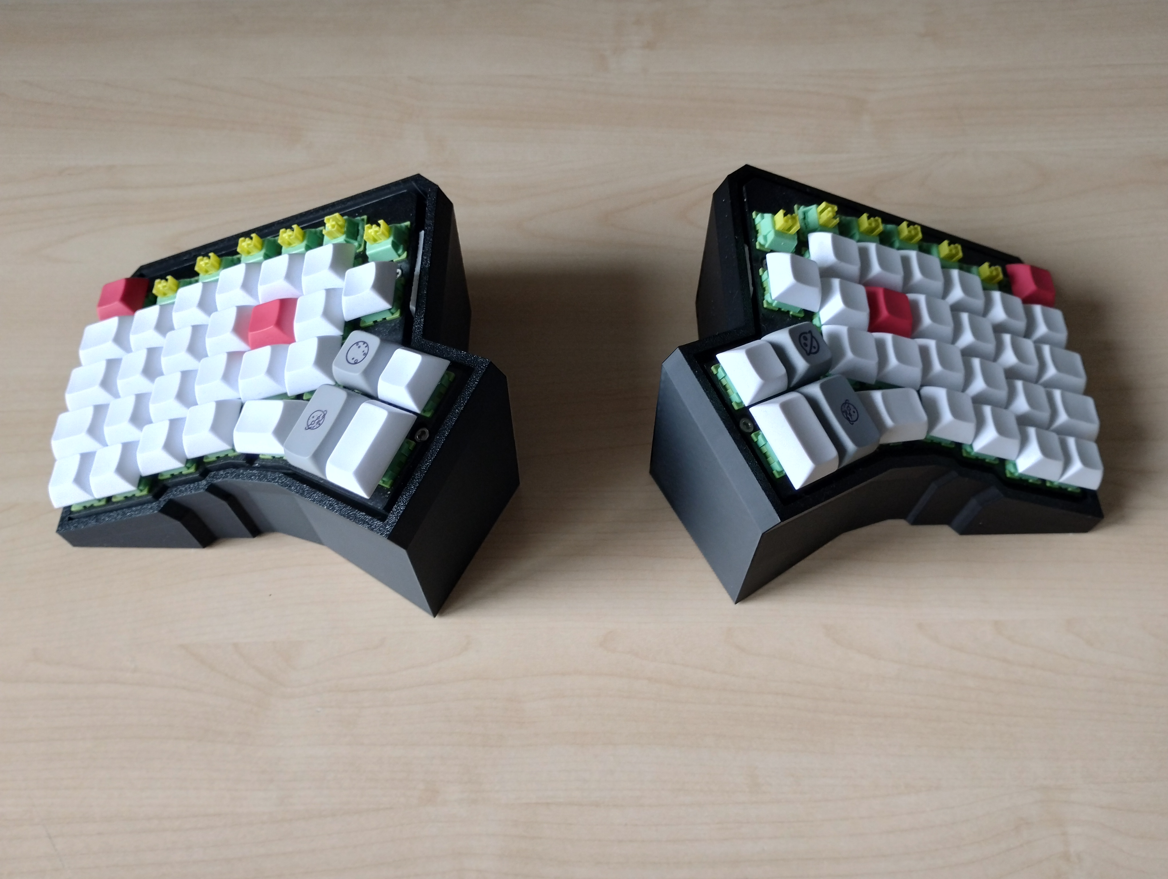 Redox(-W) Keyboard Tenting Case - 25 Degree Tilt