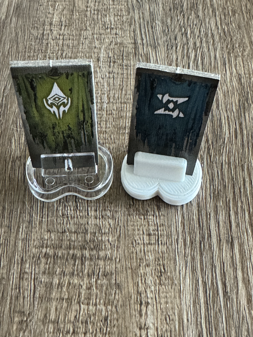 Journeys in Middle Earth Banner Holder