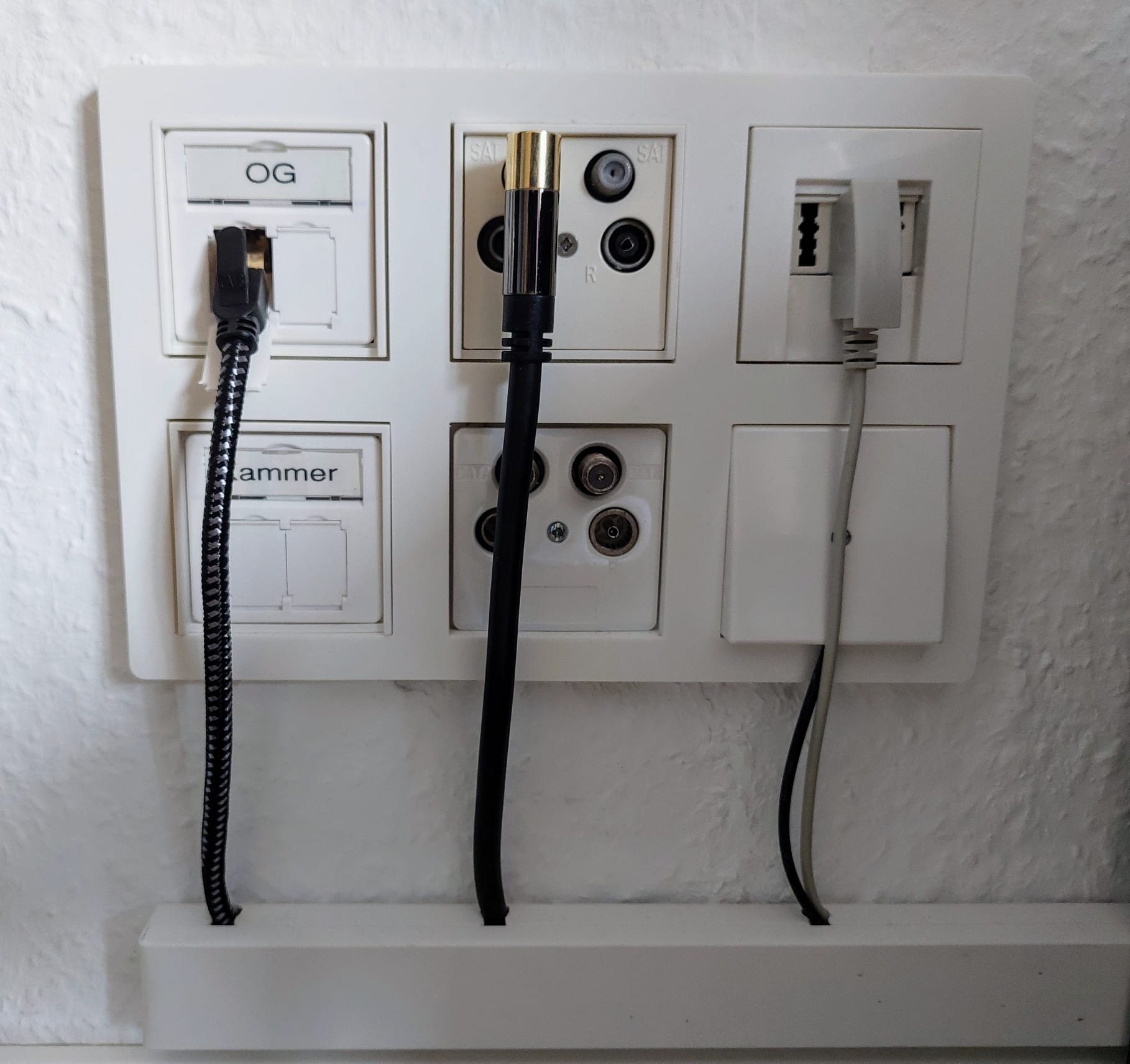 Socket Frame electric outlet Gira 2x3