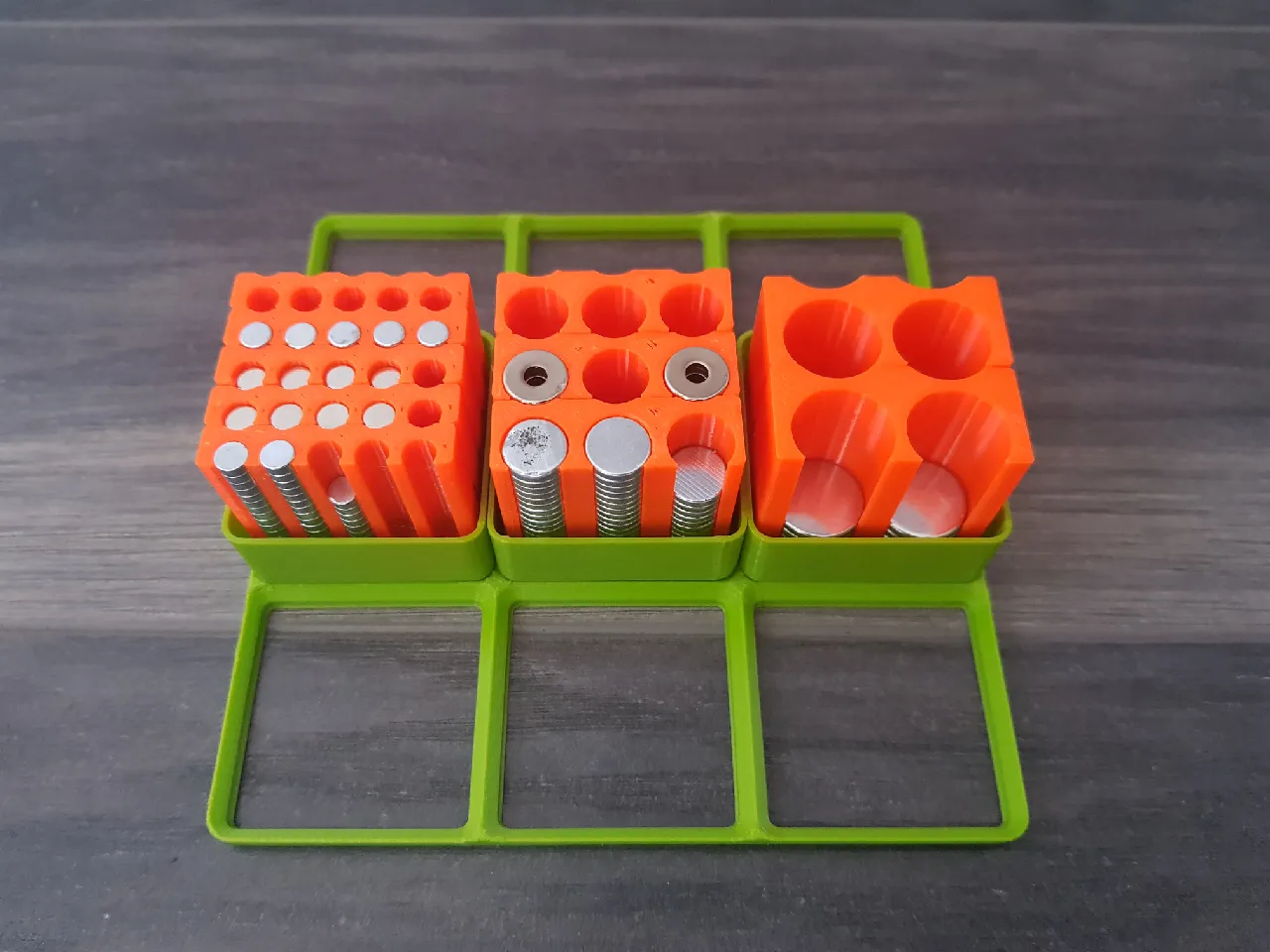 Gridfinity parametric magnet holder by Zdyrax | Download free STL