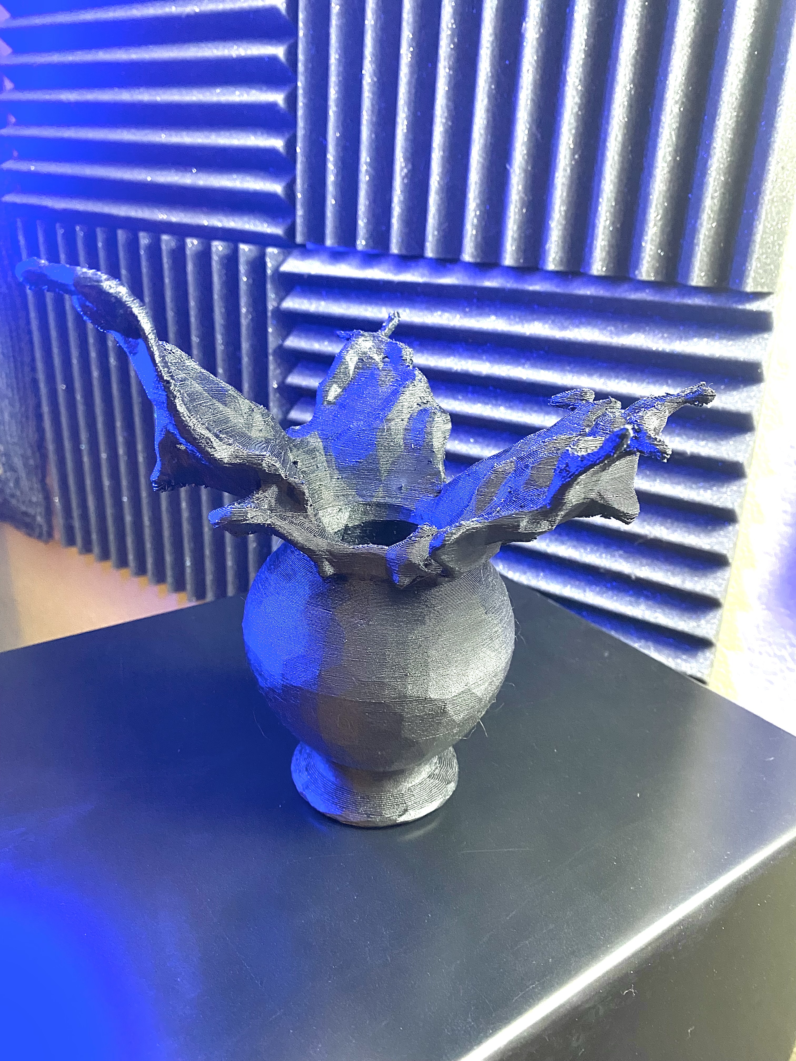 Exploding Liquid Vase — thumbnail 2