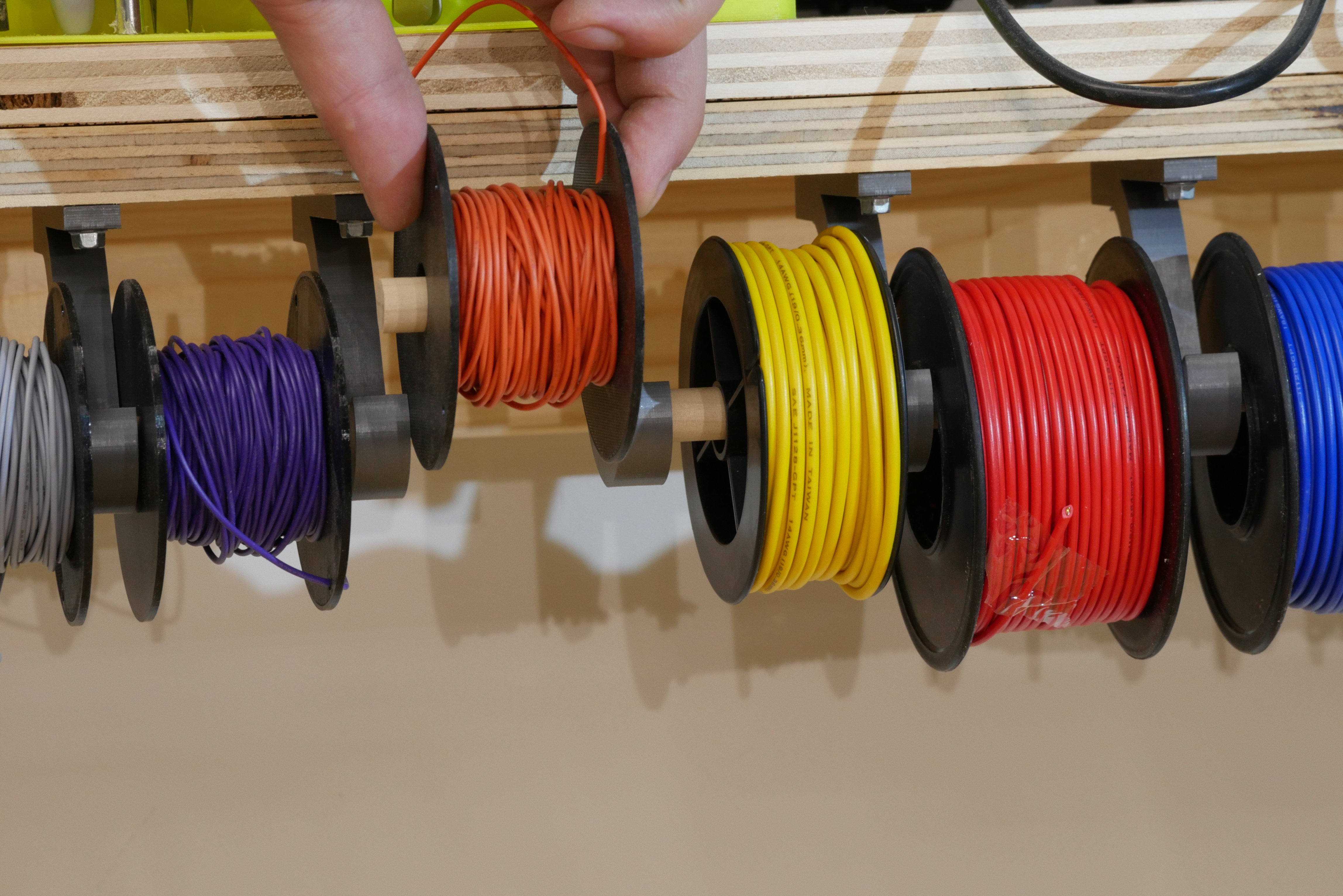 Miniatura 3 do modelo 3D Electrical Wire Spool Hanger with Removable Spools