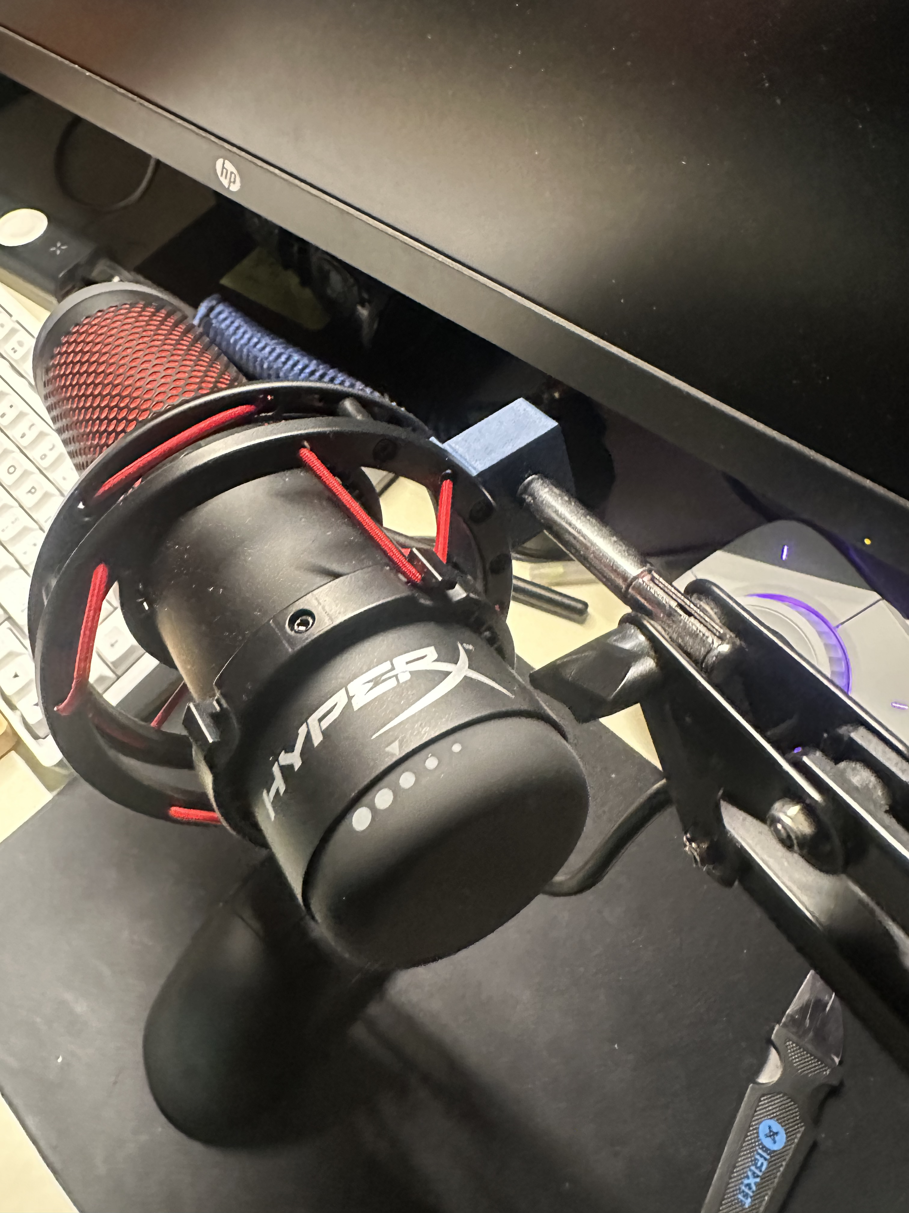 HyperX Quadcast Boom arm adapter (3/8ths and 1/4)