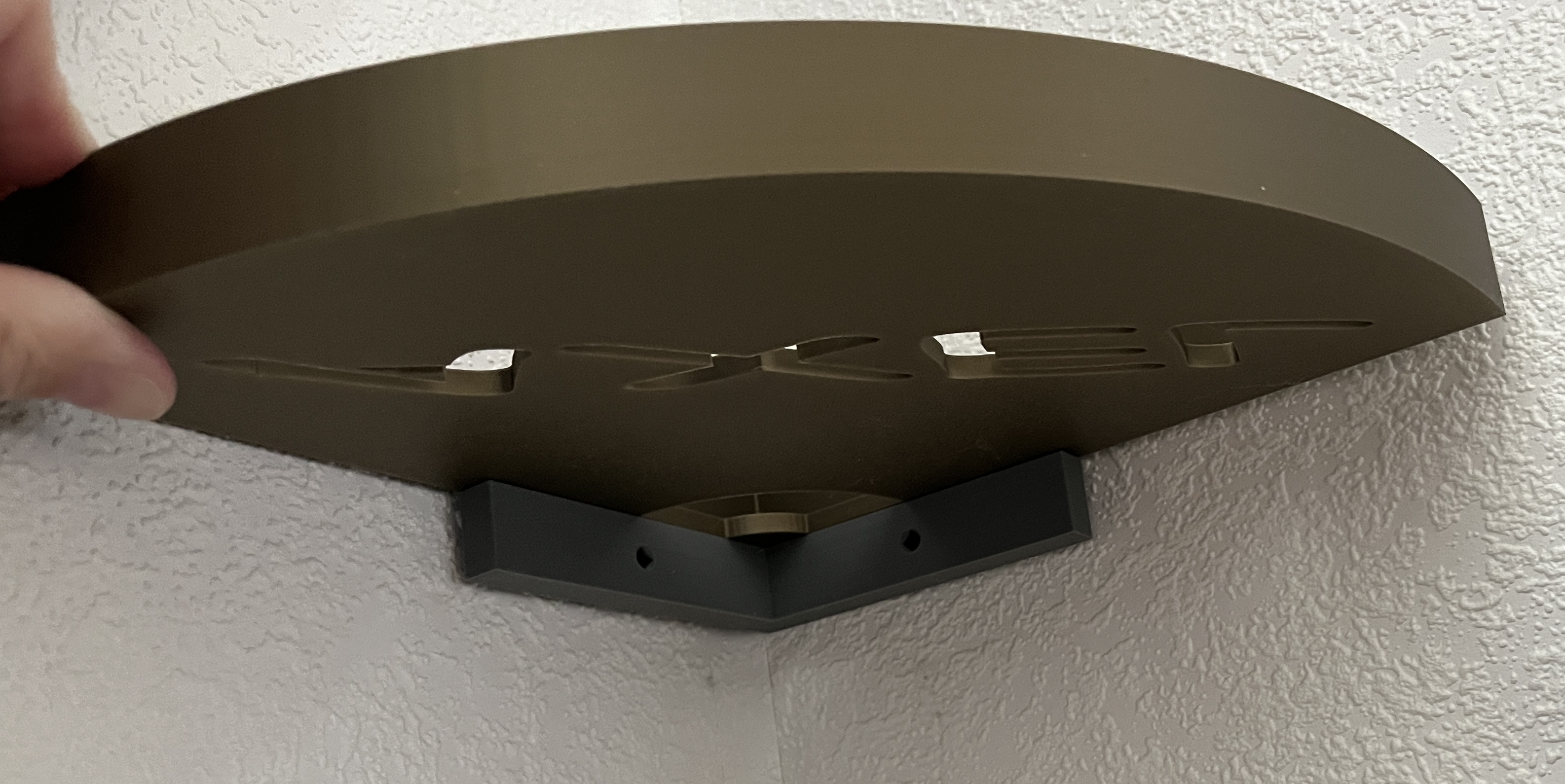 Smart corner shelf