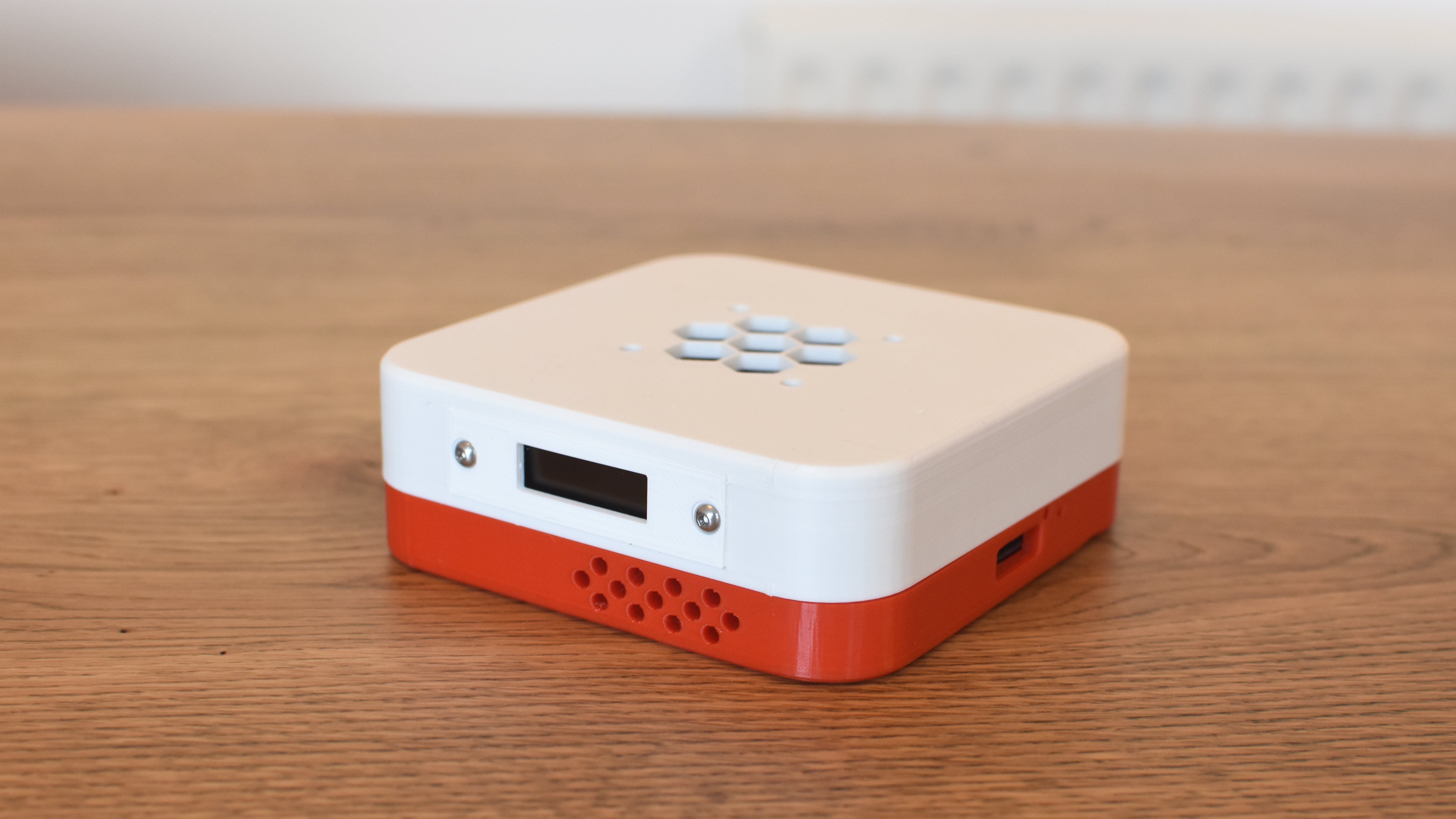 Raspberry Pi 5 case with 0.91' oled display