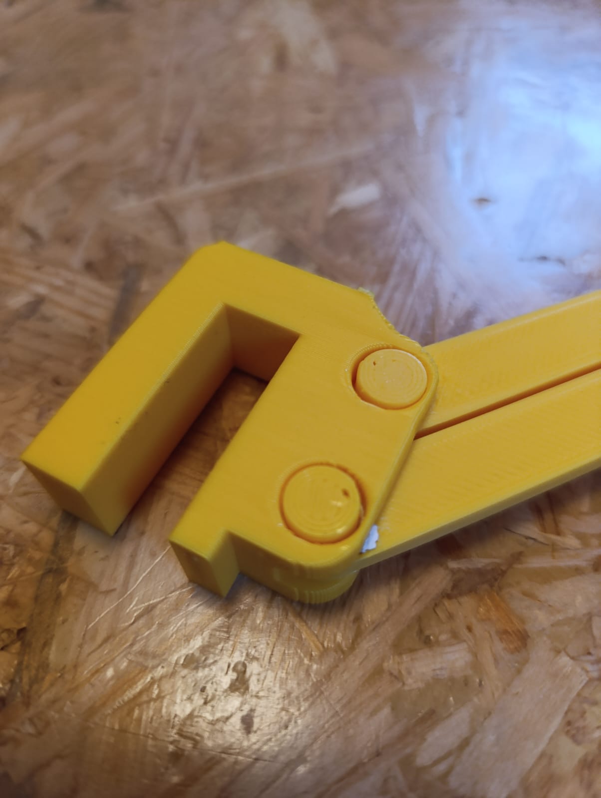 Adjustable Articulated Phone Stand (3D Printed)