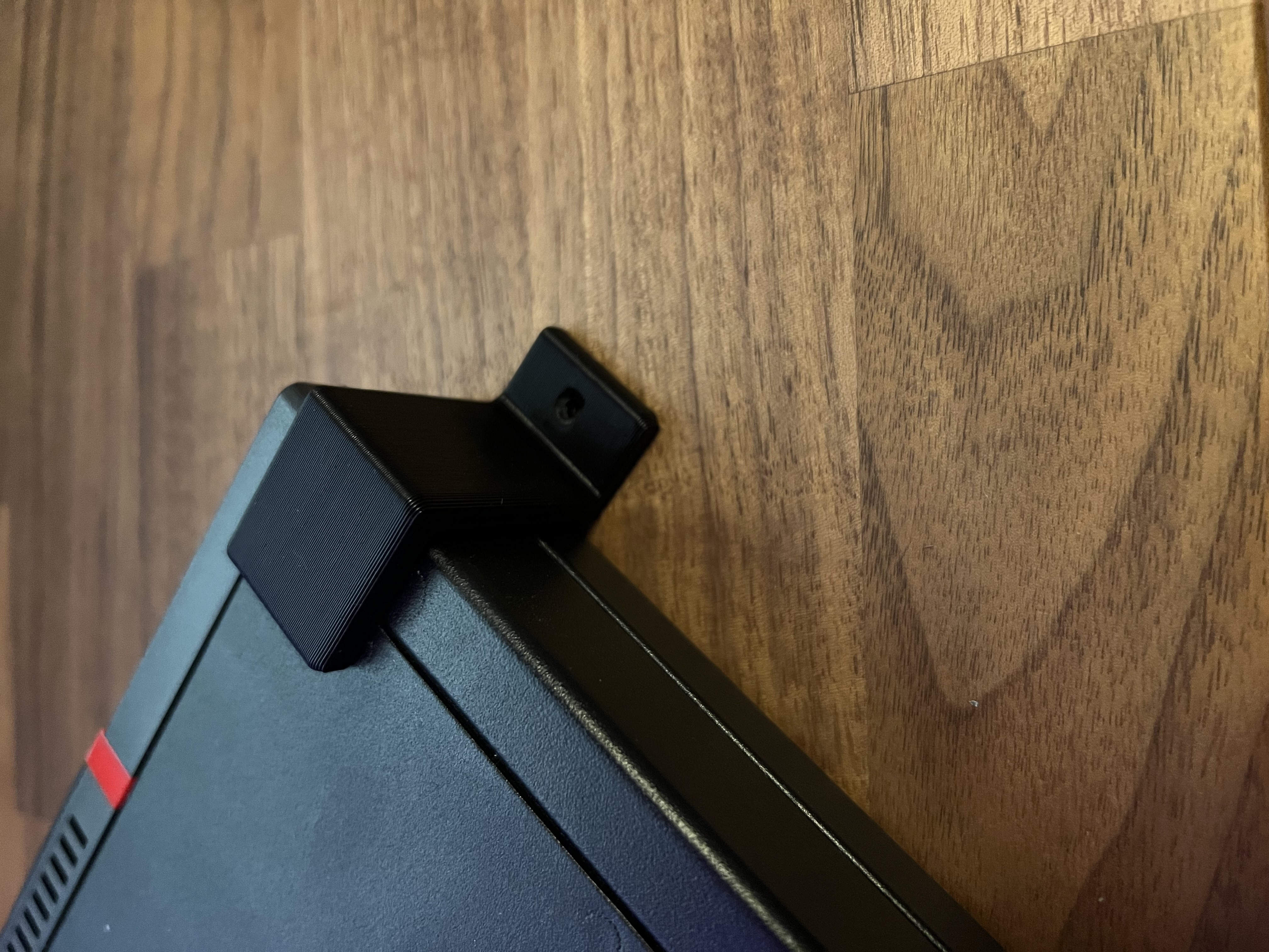 Lenovo M710Q/M910Q Tiny Table Mount