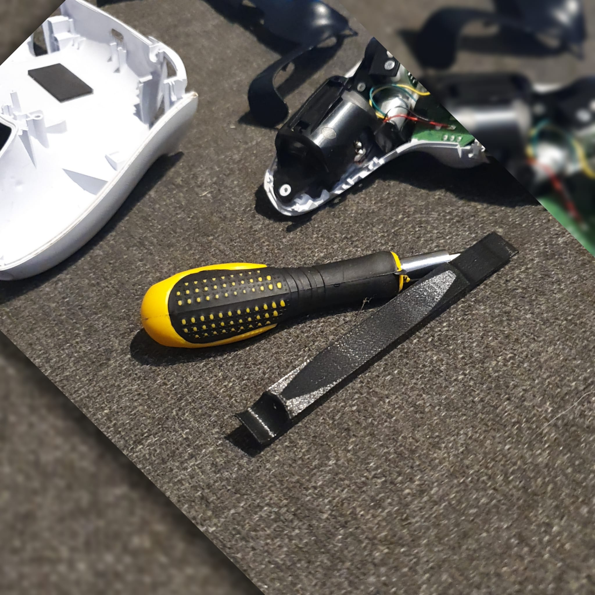 Miniatura 5 do modelo 3D Opening Tool (Spudger)