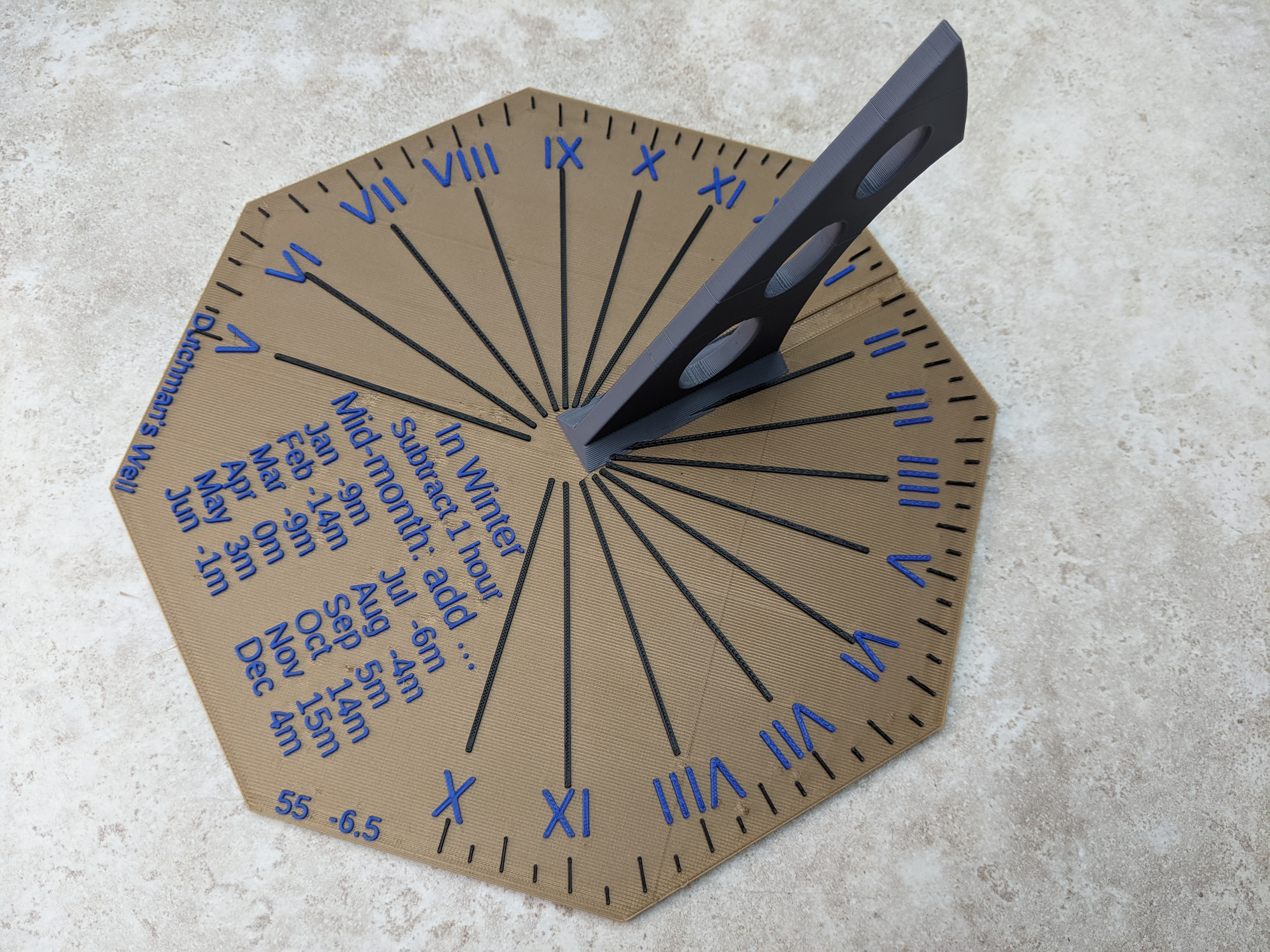 Octagonal/square/round multimaterial sundial to suit most countries