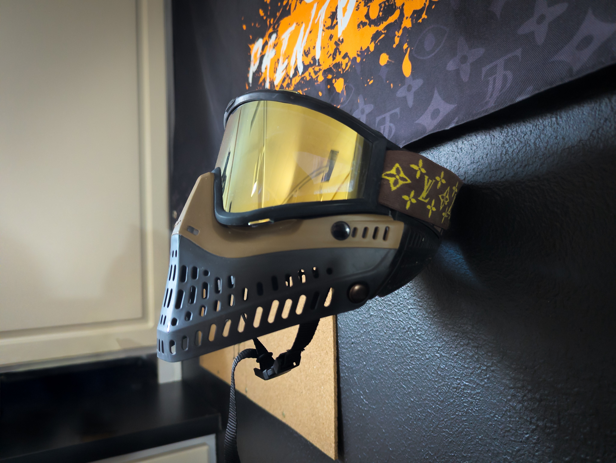Paintball Mask Wall Mount