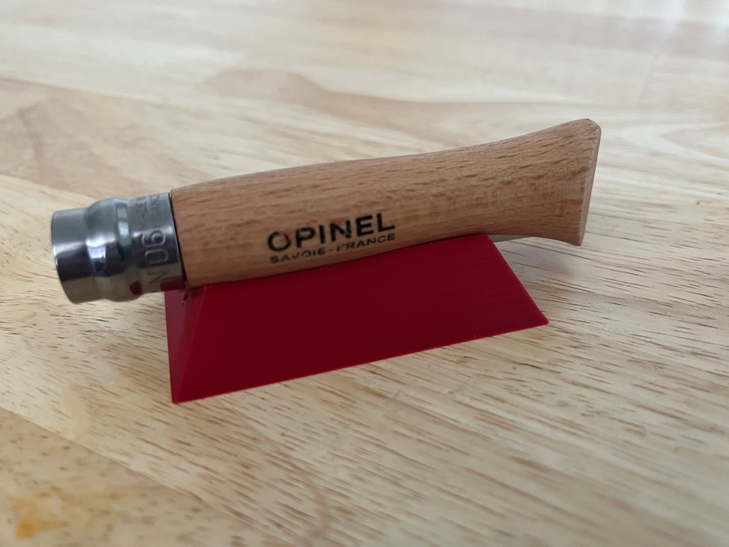 OPINEL No. 6 knife display stand