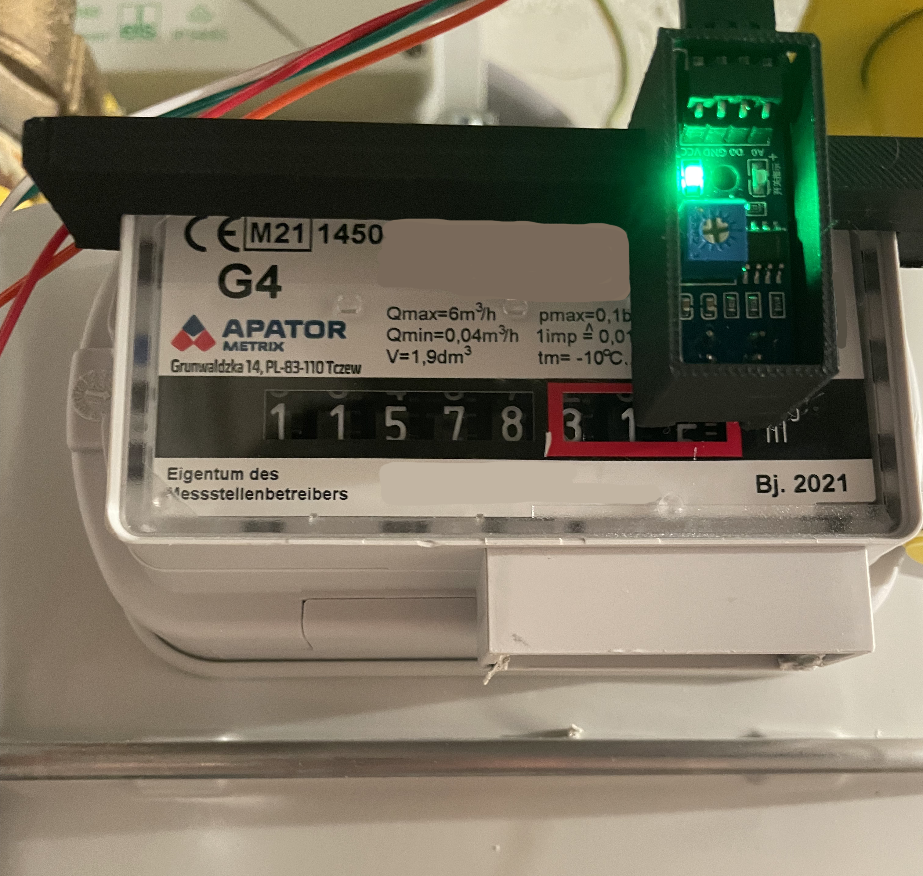Case for TCRT 5000 (IR Light Barrier) – Mounting Bracket for Apator Metrix Smart Gas Meter