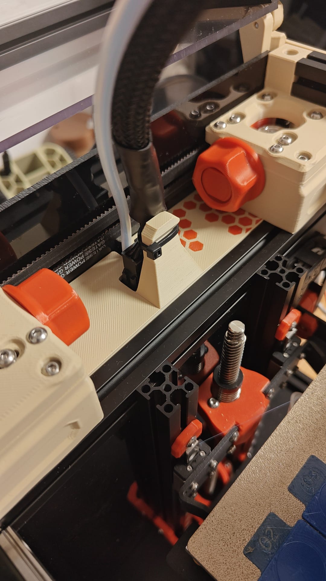 Voron V0 Umbilical - V0.2 Hex Frame Mount strain relief