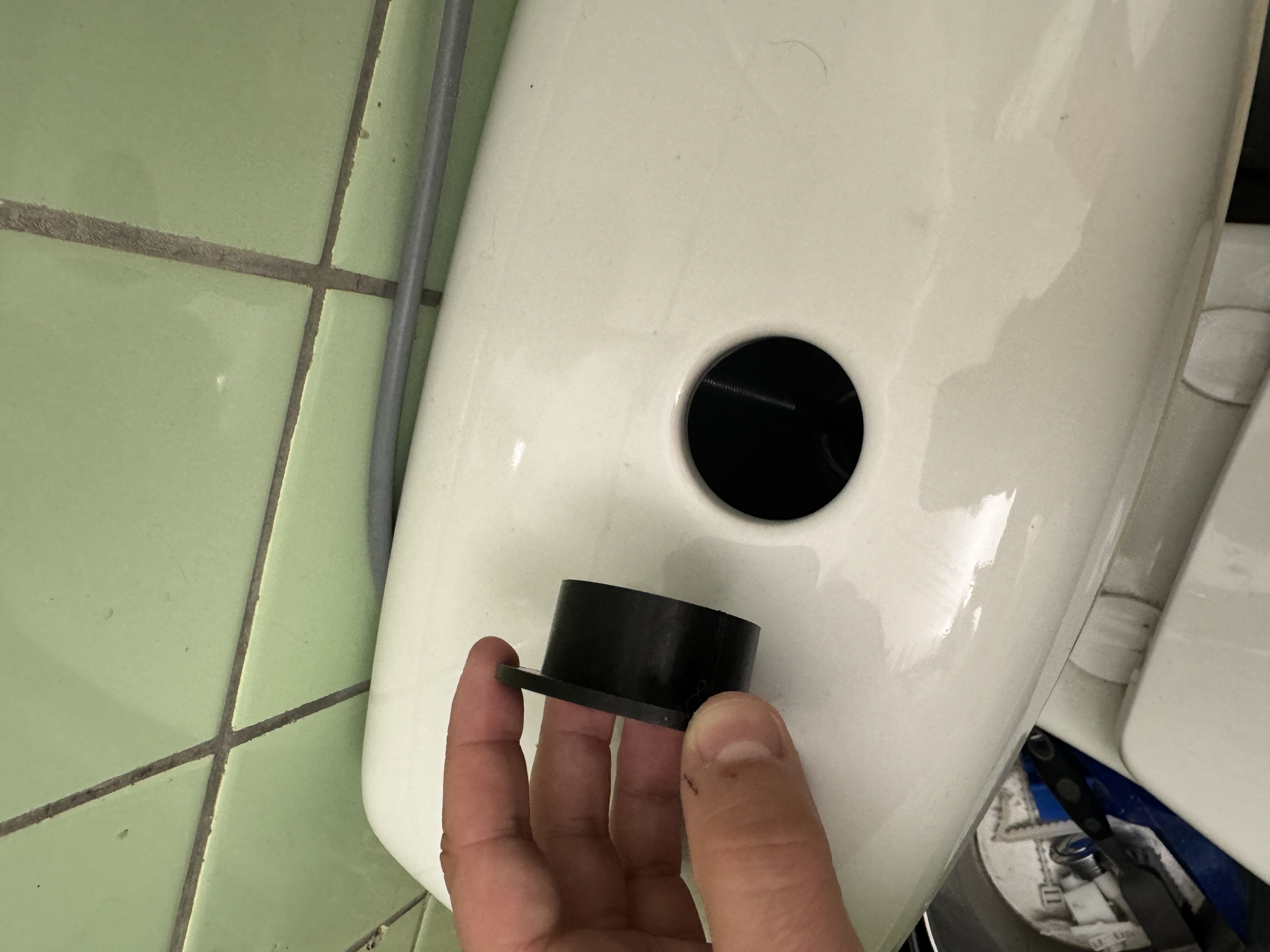 Toilet flushing replacement M8