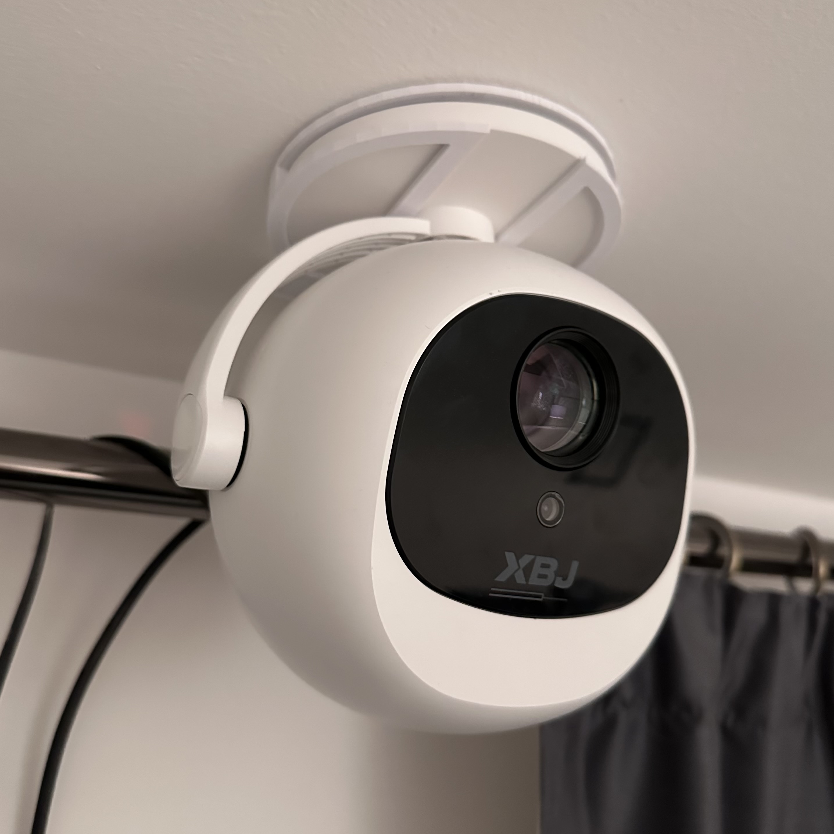 Wall/Ceiling bracket for XBJ 360 mini projector