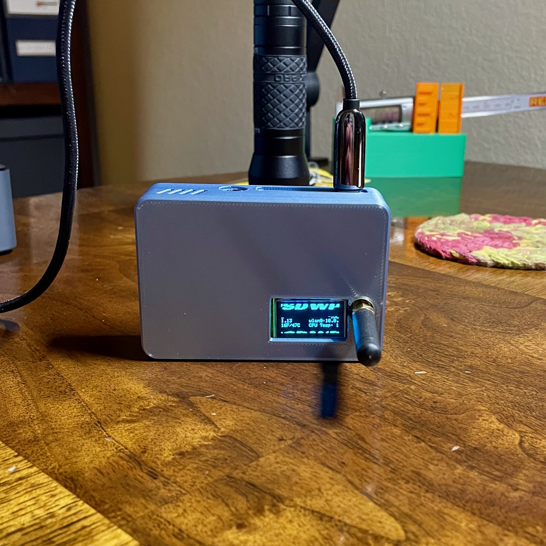Raspberry Pi 4 case with a Aursinc hotspot radio hat with Fusion360 file