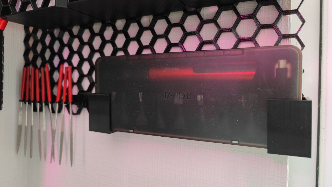 Honeycomb wall holder for Dspiae - grinding machine