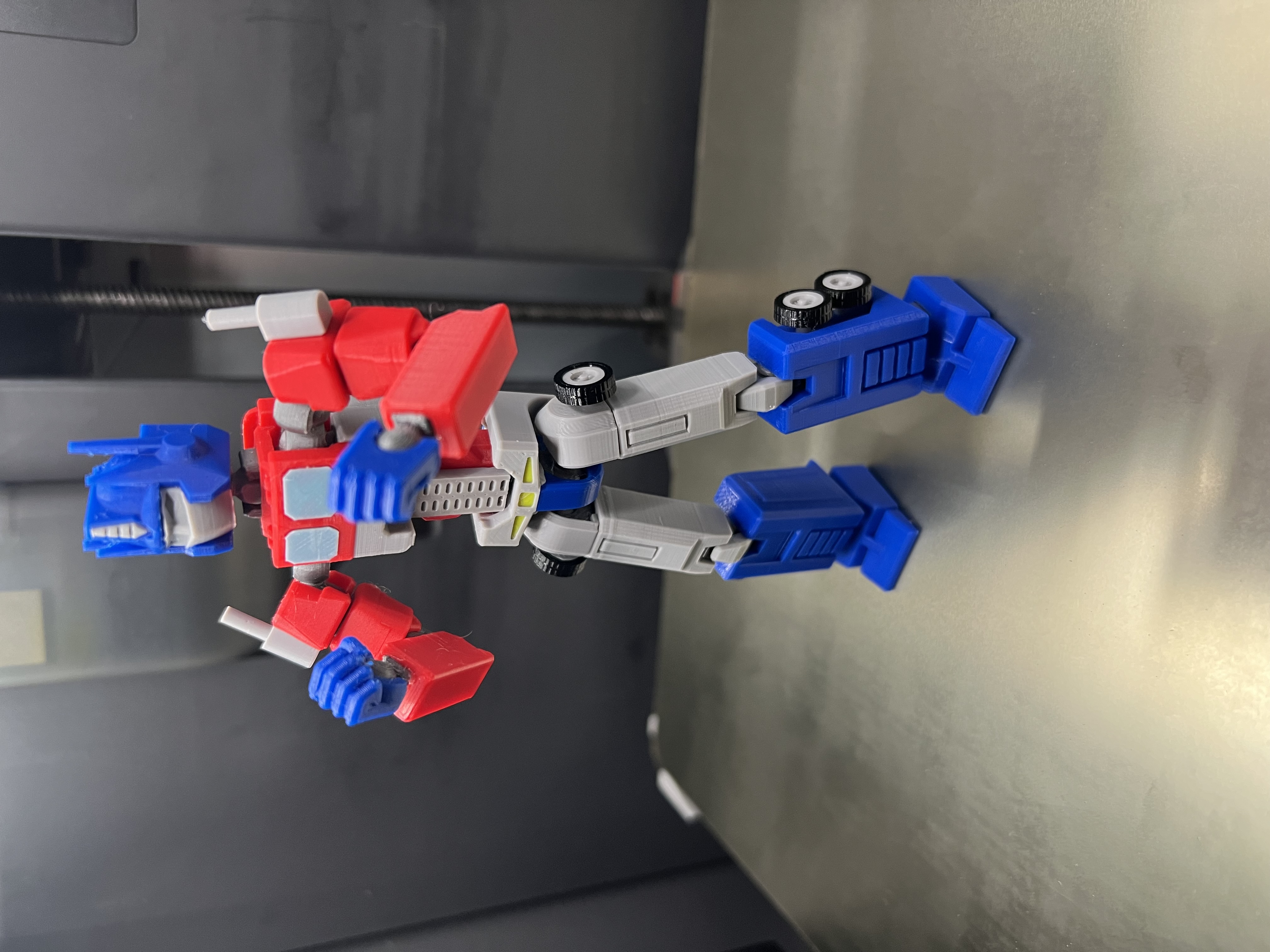 Miniatura 2 do modelo 3D Dummy Optimus Prime