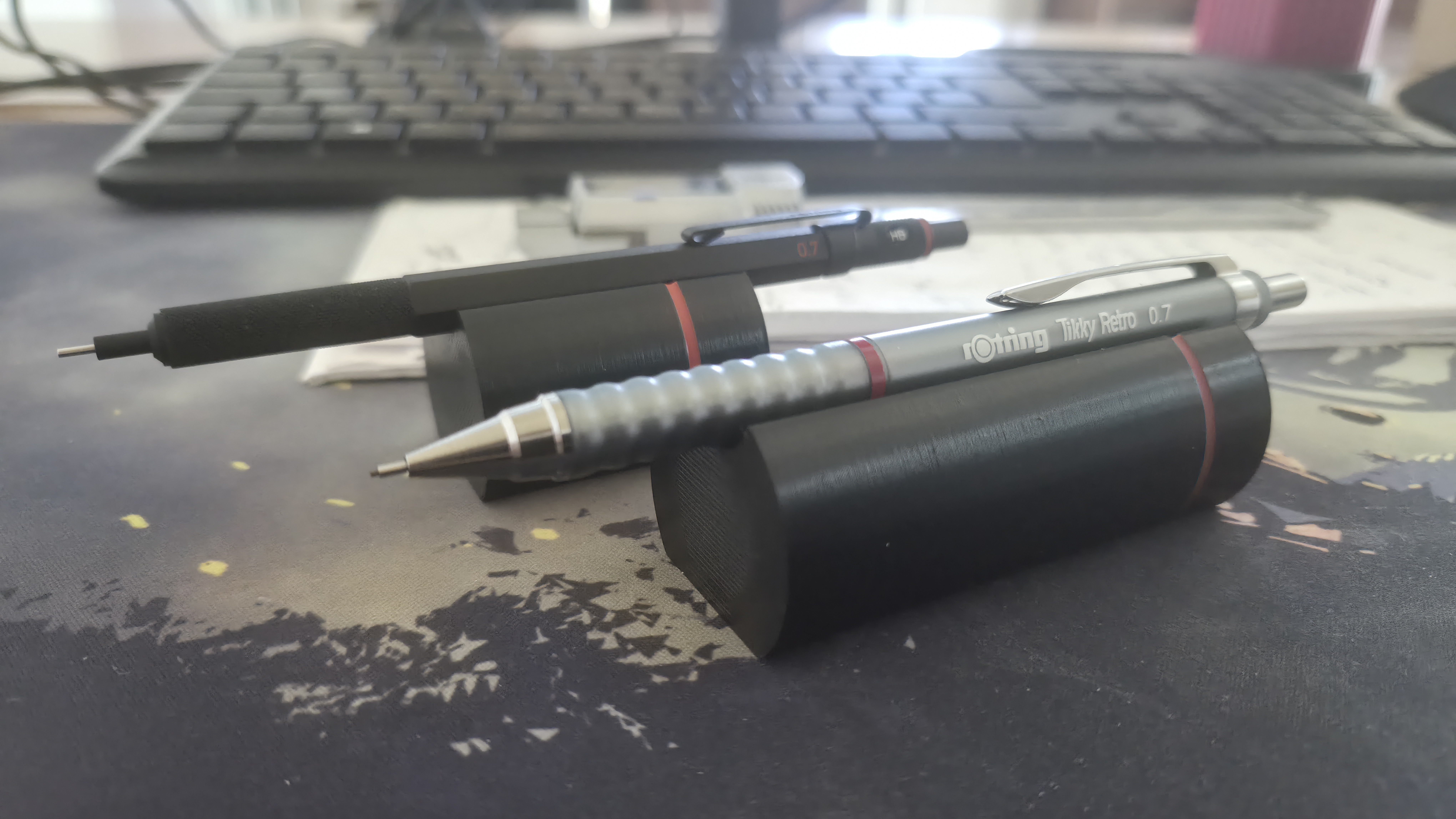 Rotring 600 mechanical pencil stand