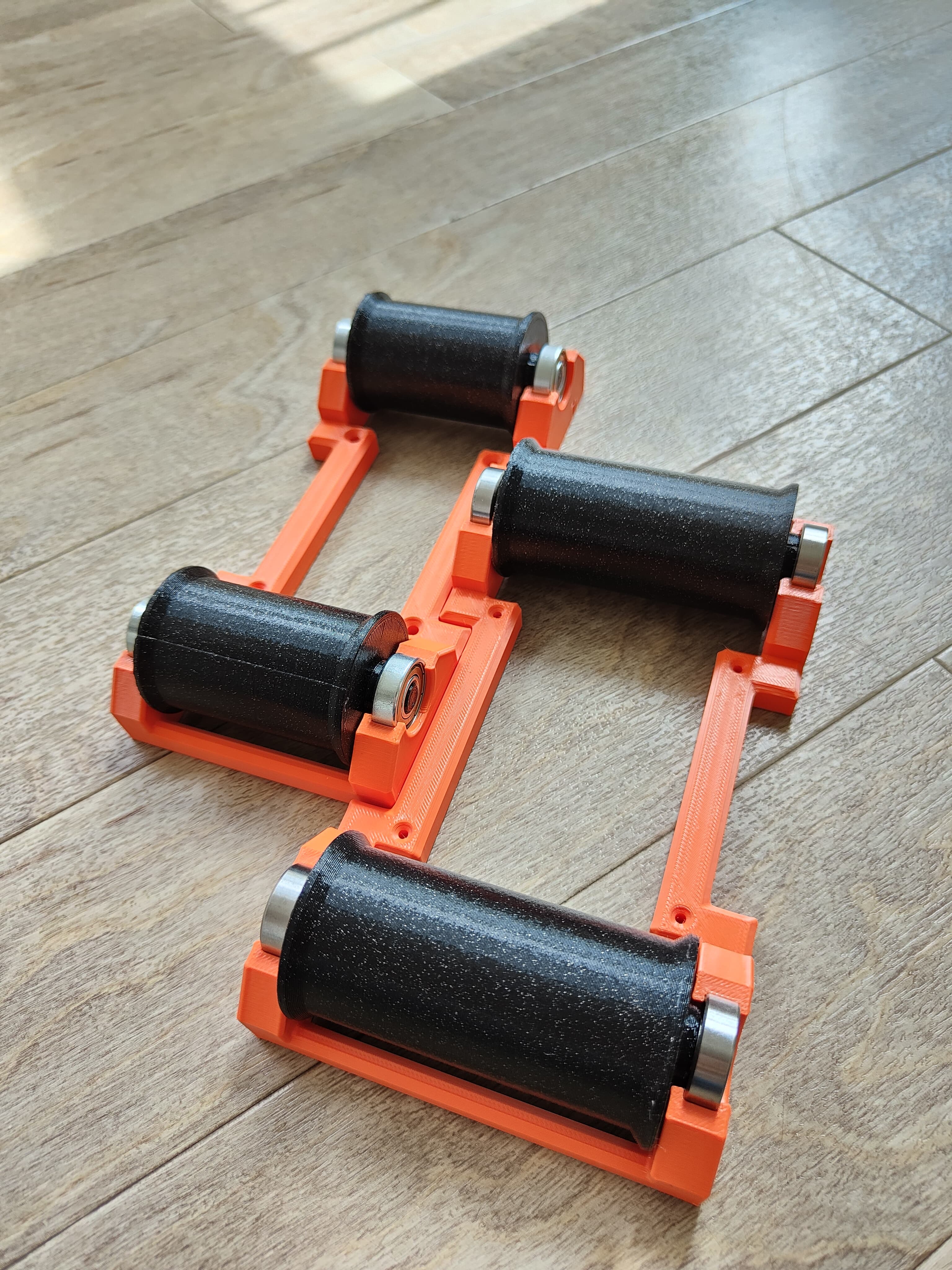 Spool Roller/Holder - Multiple Sizes & Modular Design 3D model thumbnail