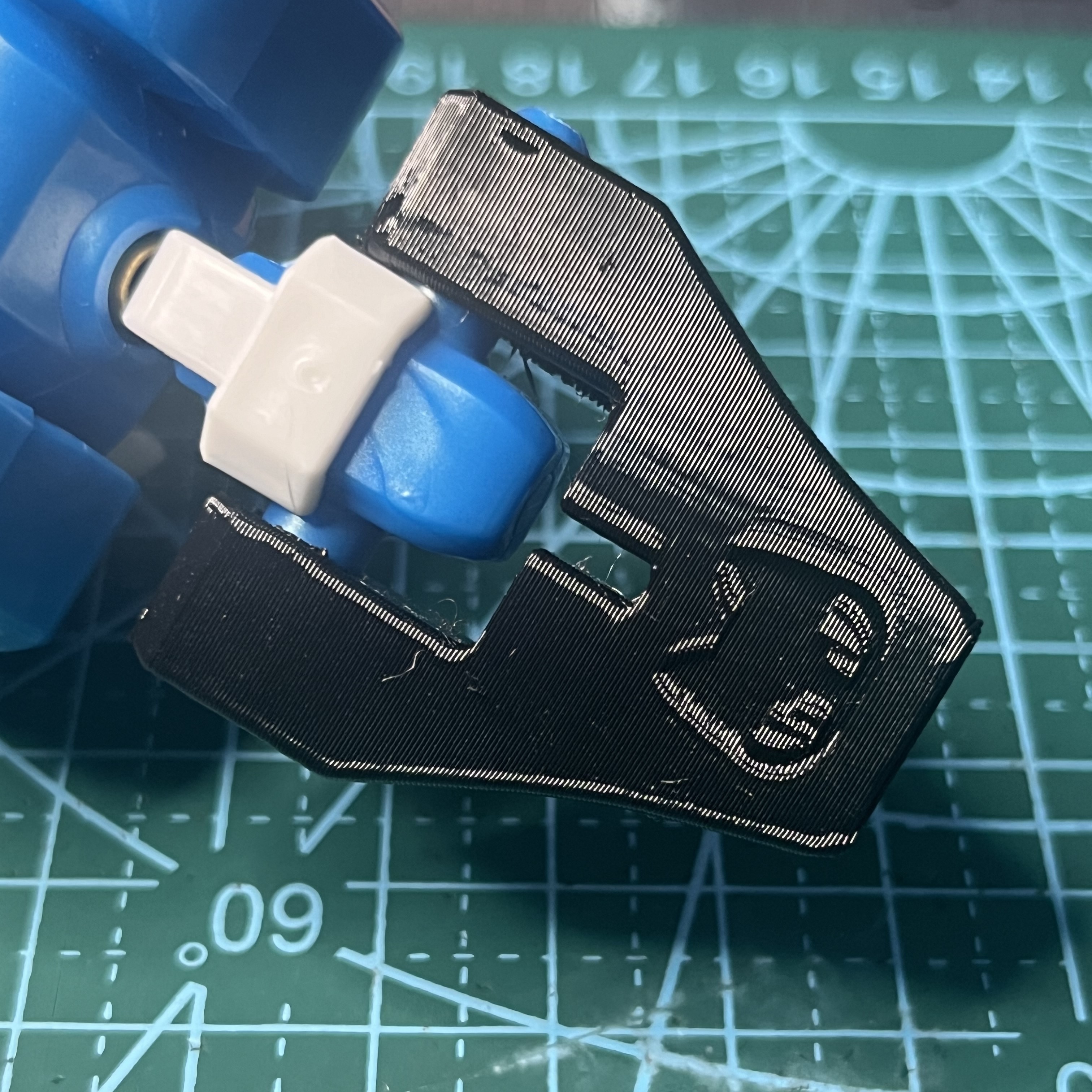 Beyblade X String Launcher Rubber/Grip by HibernatingFish Download free STL model