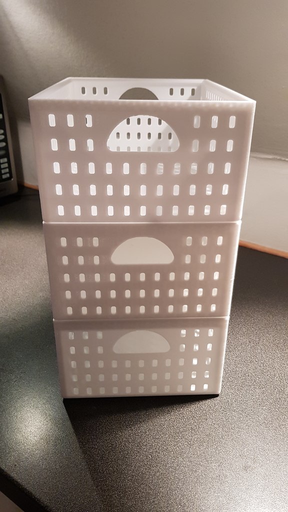 Miniatura 2 do modelo 3D Stackable box / Basket