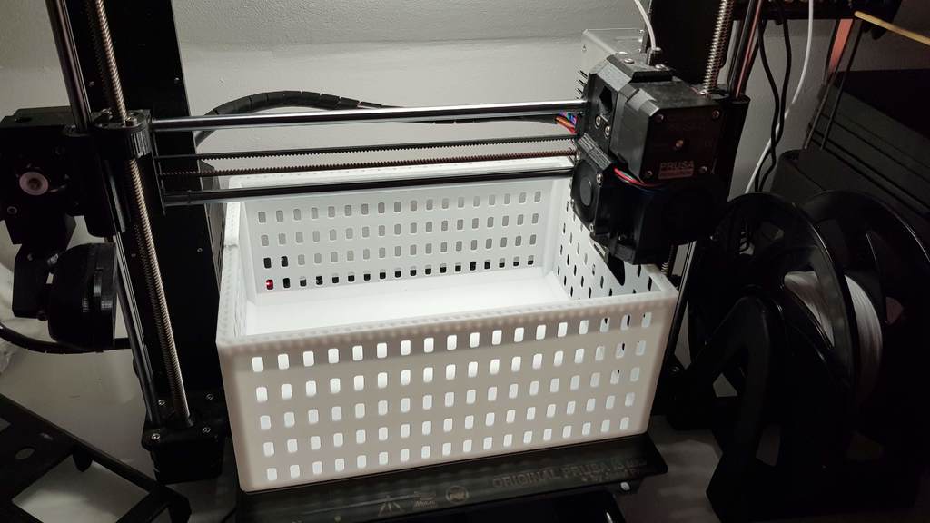 Miniatura 3 do modelo 3D Stackable box / Basket