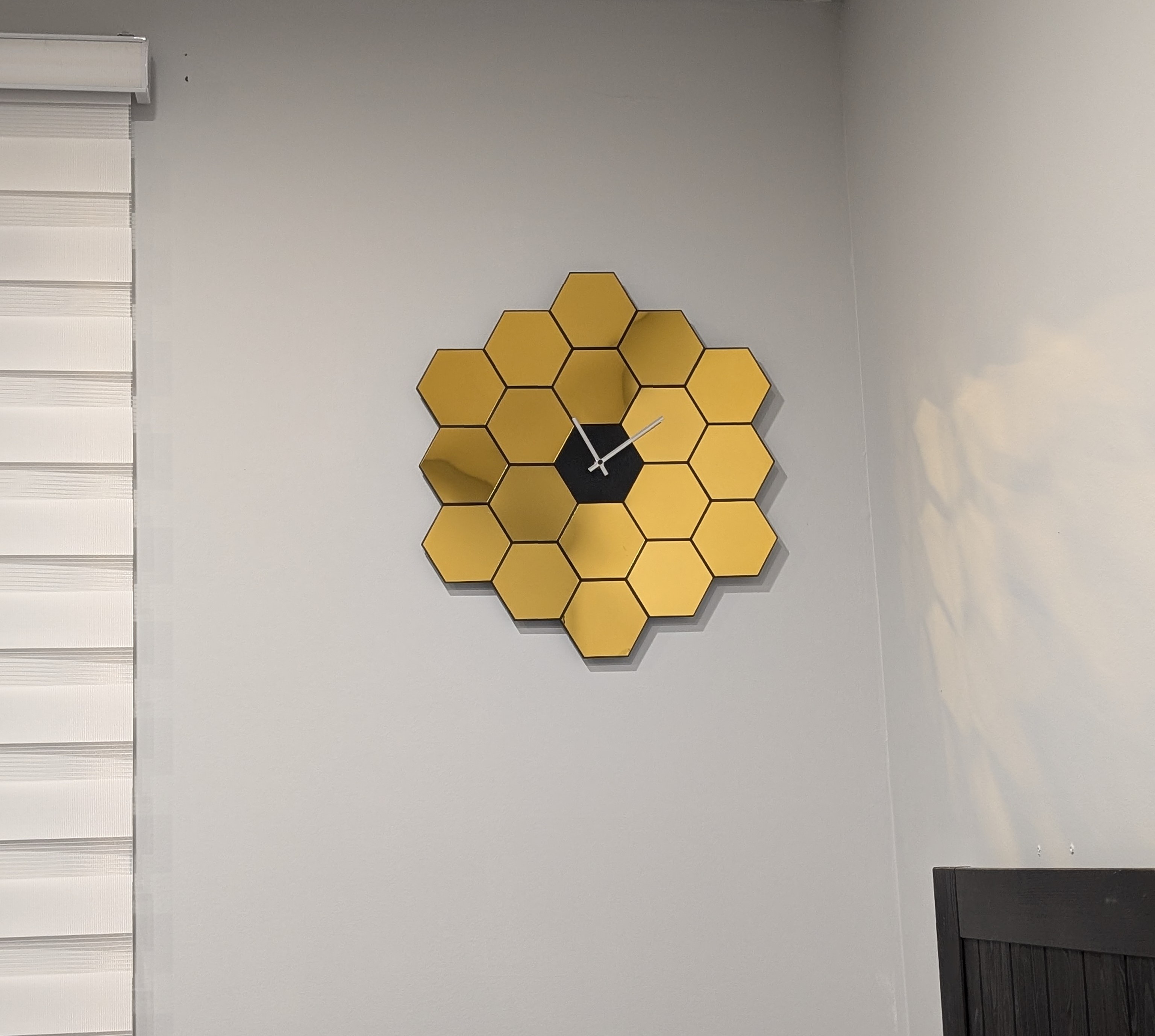 JWST Clock - 2.5in, fastned (Remix)