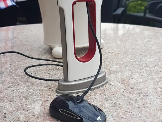 Tesla charger for USB-C Type phones.