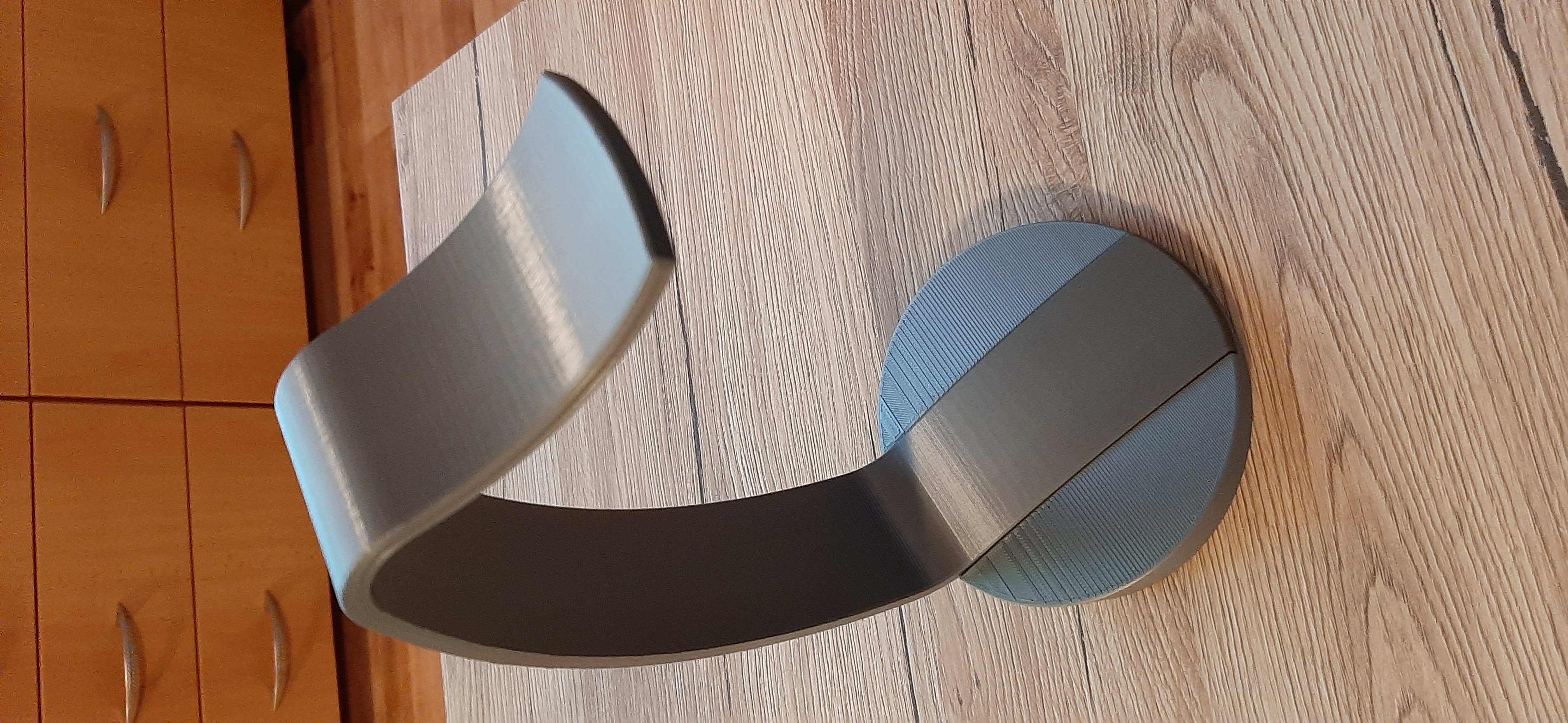 Headphone stand