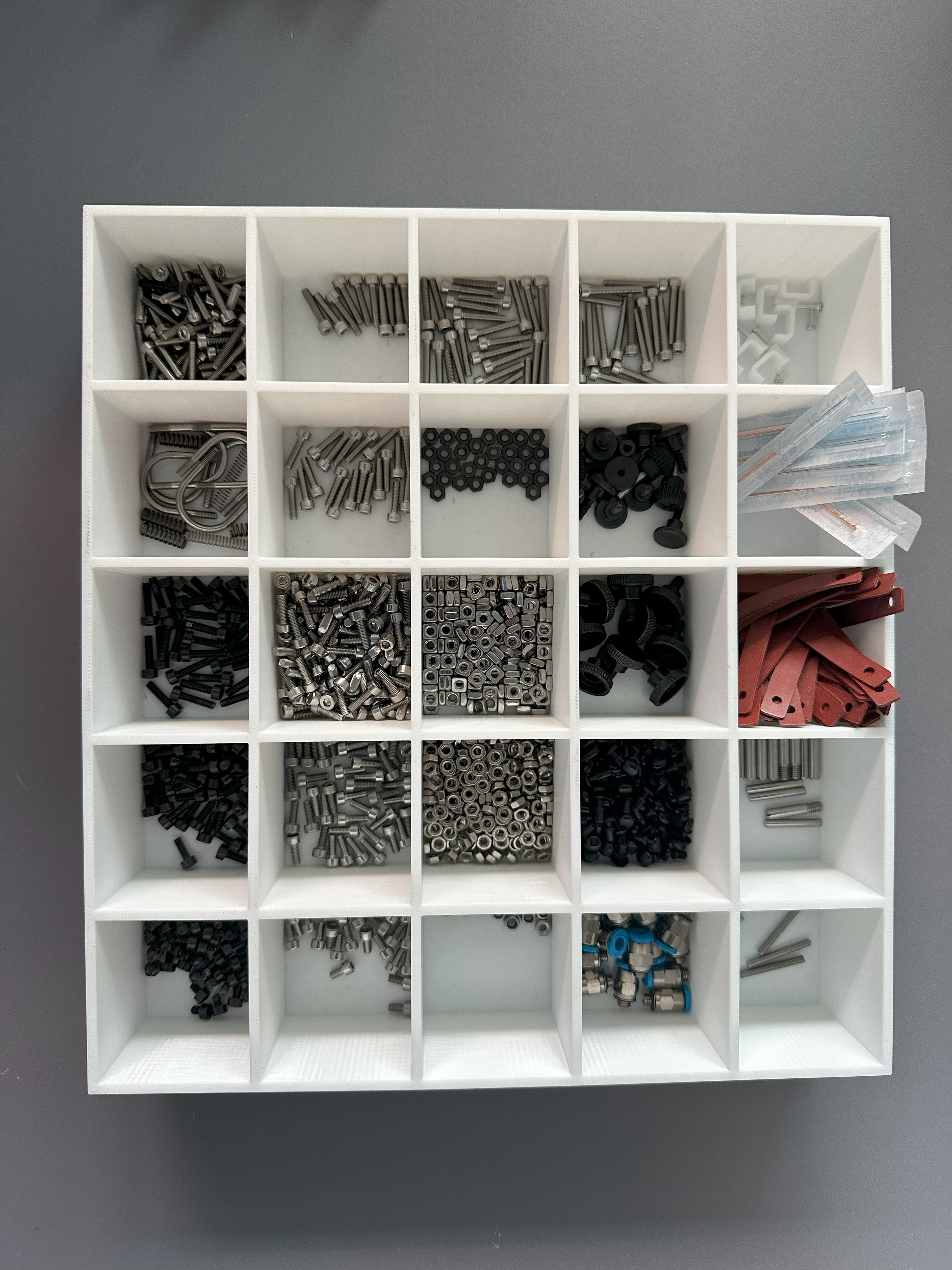 Organizer for workbench