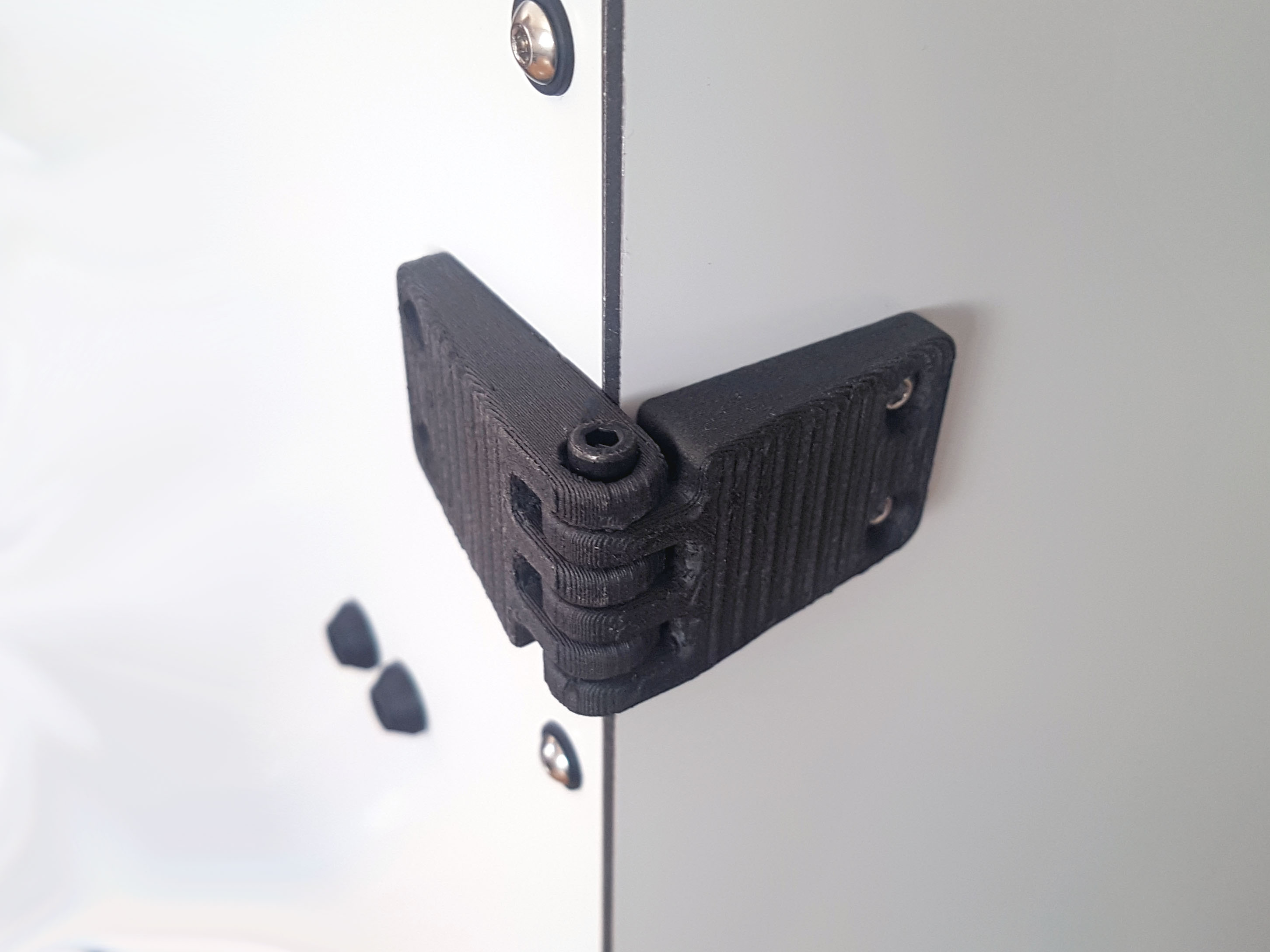 Miniatura 2 do modelo 3D Simple & Strong Hinge