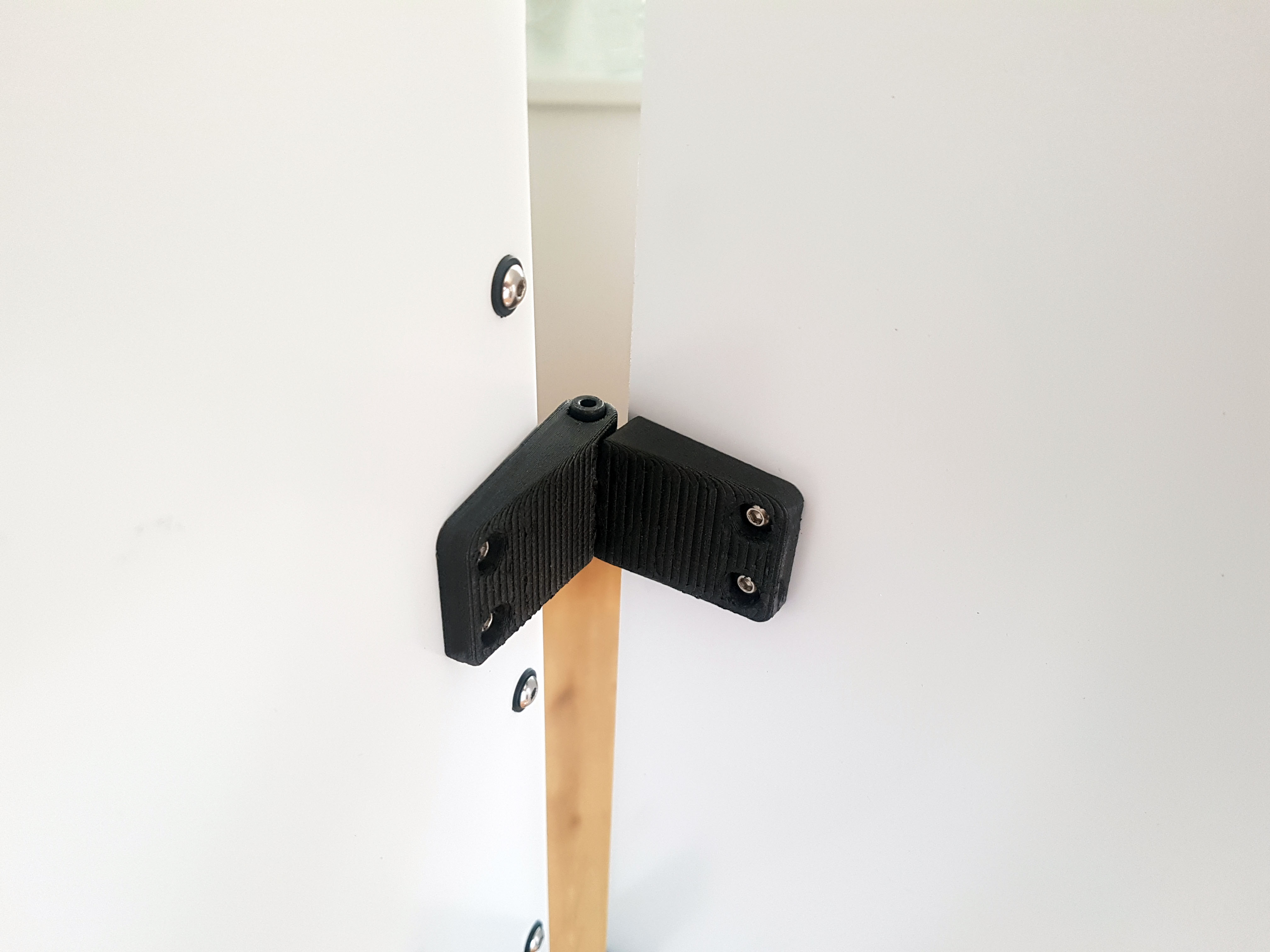 Miniatura 3 do modelo 3D Simple & Strong Hinge