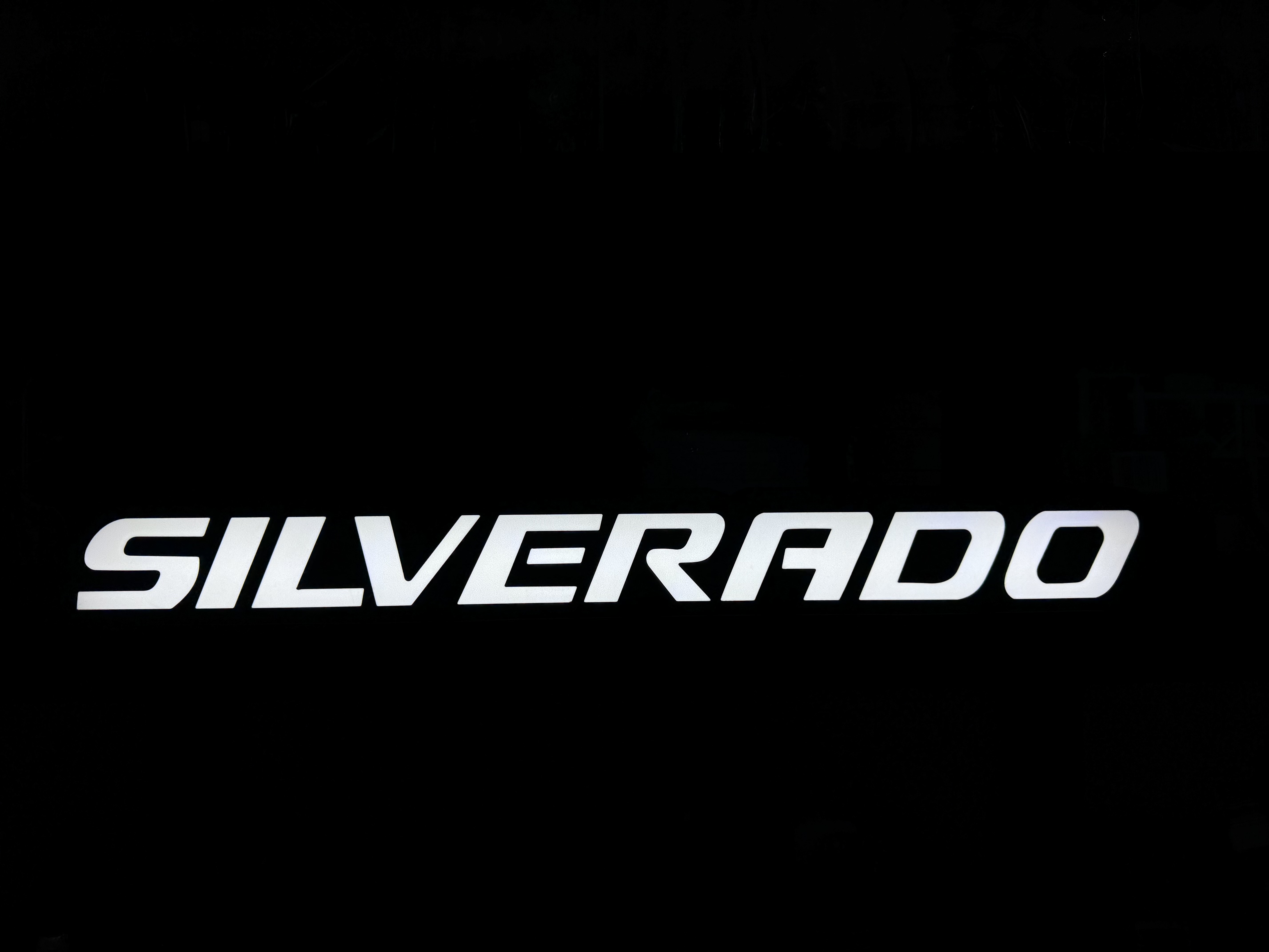 Silverado Lightbox — thumbnail 2